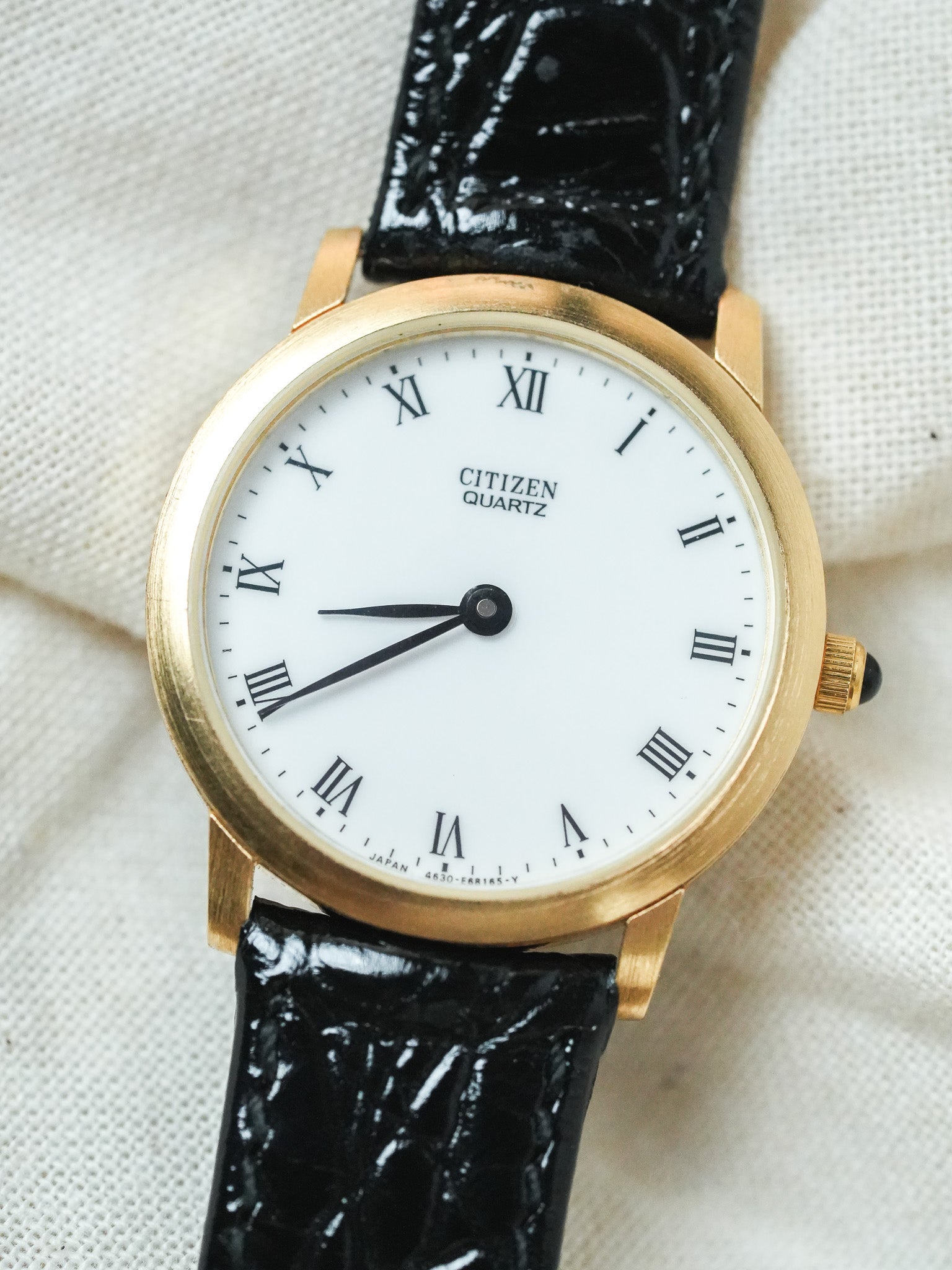 Citizen - Mini Montre habillée Cabochon Or Chiffres Romain - NOS - 1991 - Atelier Victor - Vintage Shop
