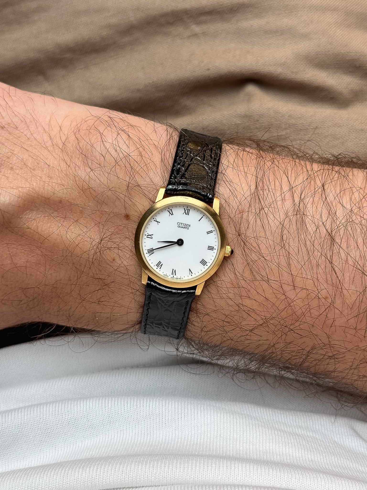 Citizen - Mini Montre habillée Cabochon Or Chiffres Romain - NOS - 1991 - Atelier Victor - Vintage Shop