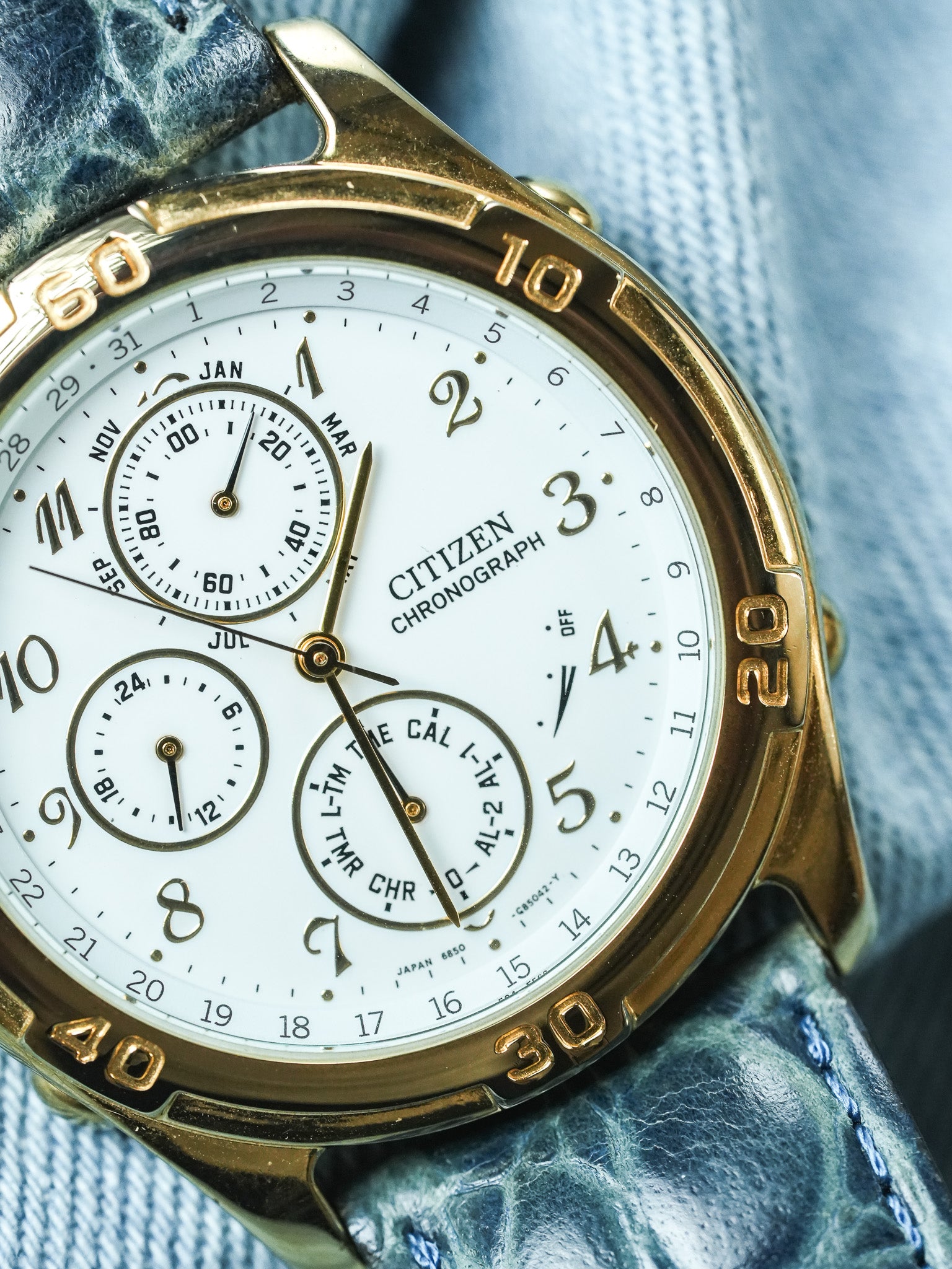 Citizen - Multifonction Or cadran blanc - 1995 - Atelier Victor - Vintage Shop