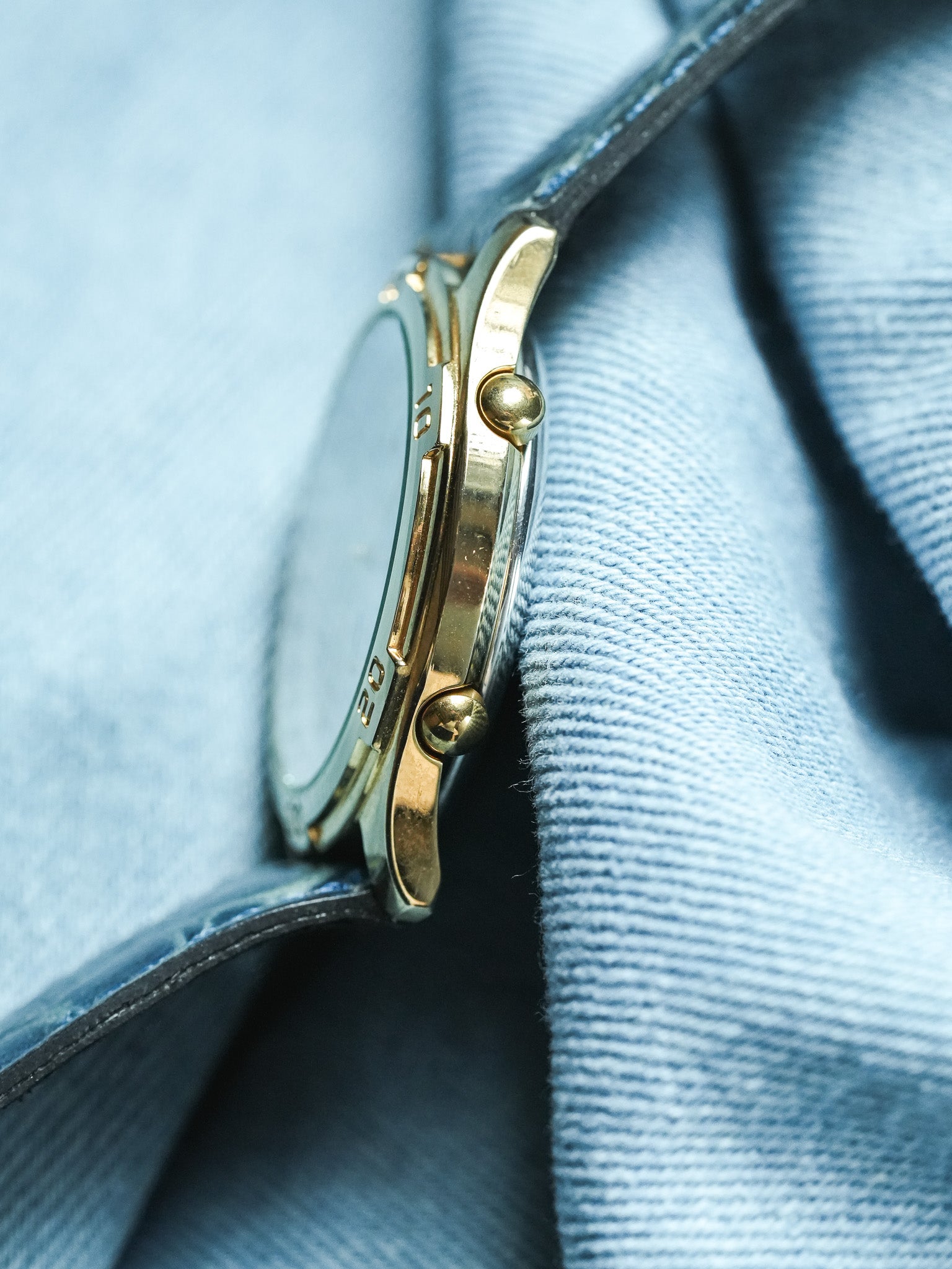 Citizen - Multifonction Or cadran blanc - 1995 - Atelier Victor - Vintage Shop