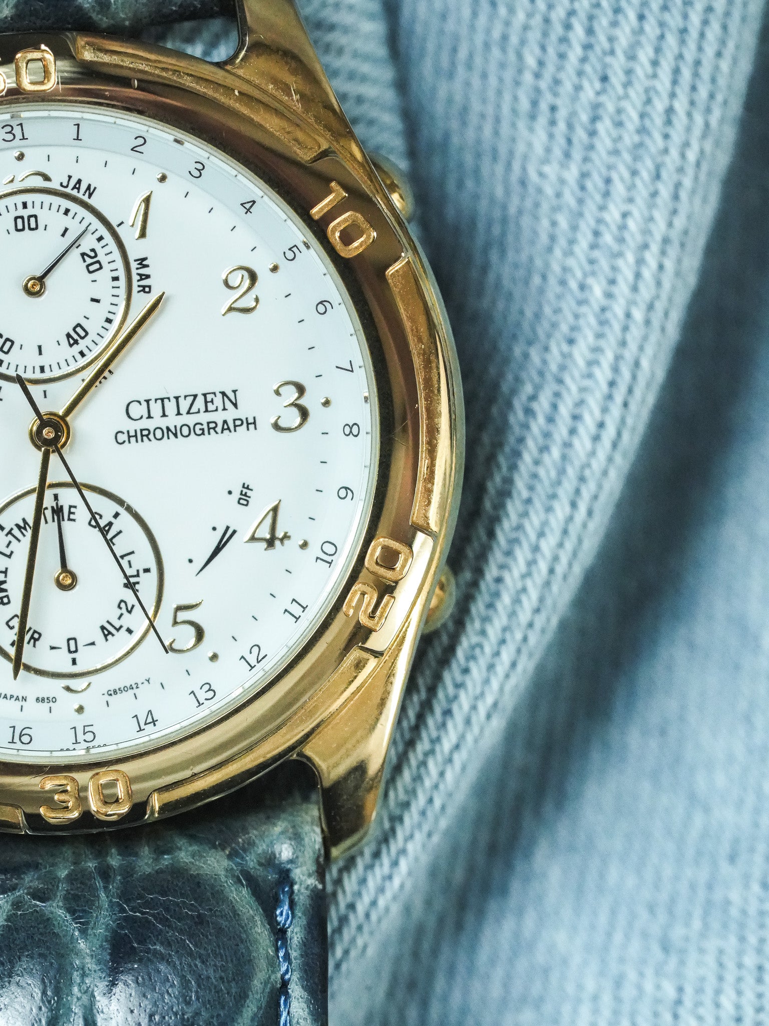Citizen - Multifonction Or cadran blanc - 1995 - Atelier Victor - Vintage Shop