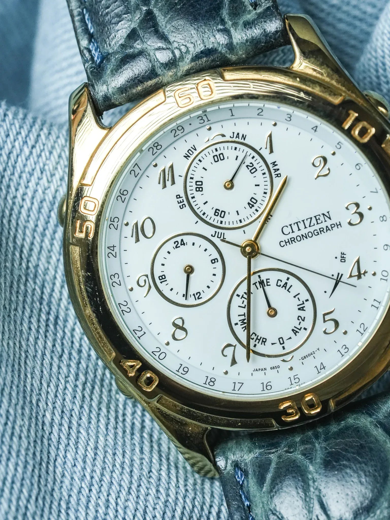 Citizen - Multifonction Or cadran blanc - 1995 - Atelier Victor - Vintage Shop