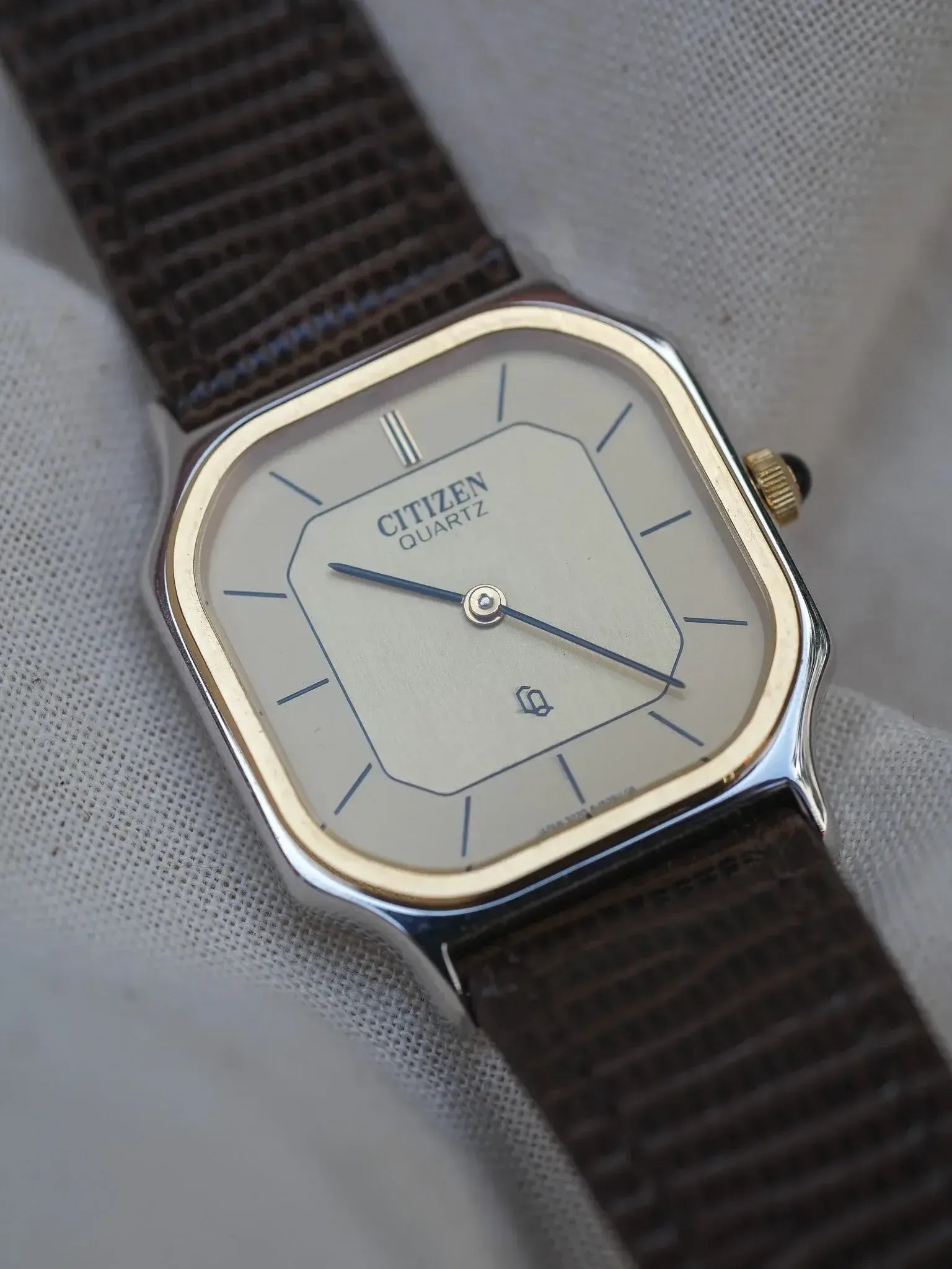 Citizen - Octogonale Bicolore Cadran Or - NOS - 1982 - Atelier Victor