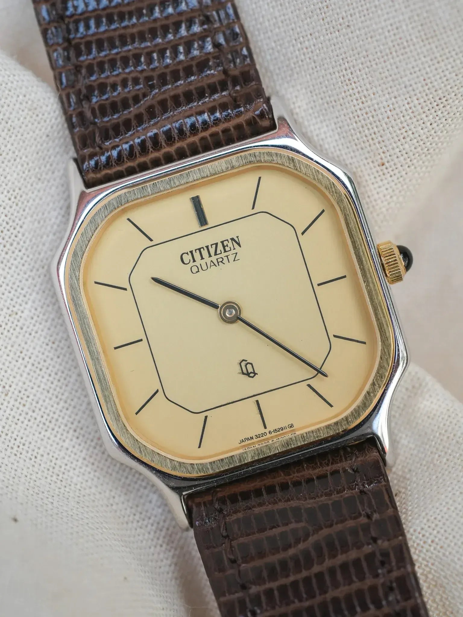 Citizen - Octogonale Bicolore Cadran Or - NOS - 1982 - Atelier Victor