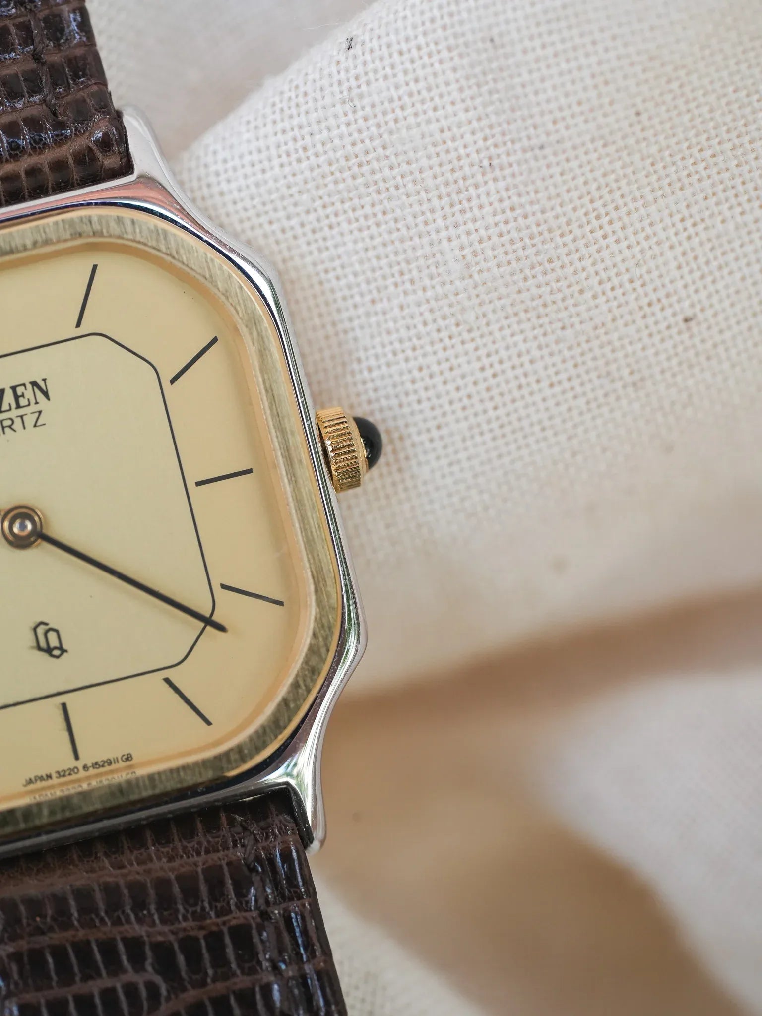 Citizen - Octogonale Bicolore Cadran Or - NOS - 1982 - Atelier Victor