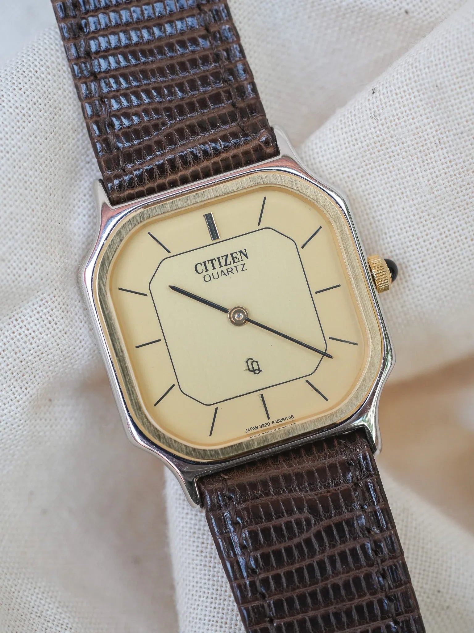 Citizen - Octogonale Bicolore Cadran Or - NOS - 1982 - Atelier Victor