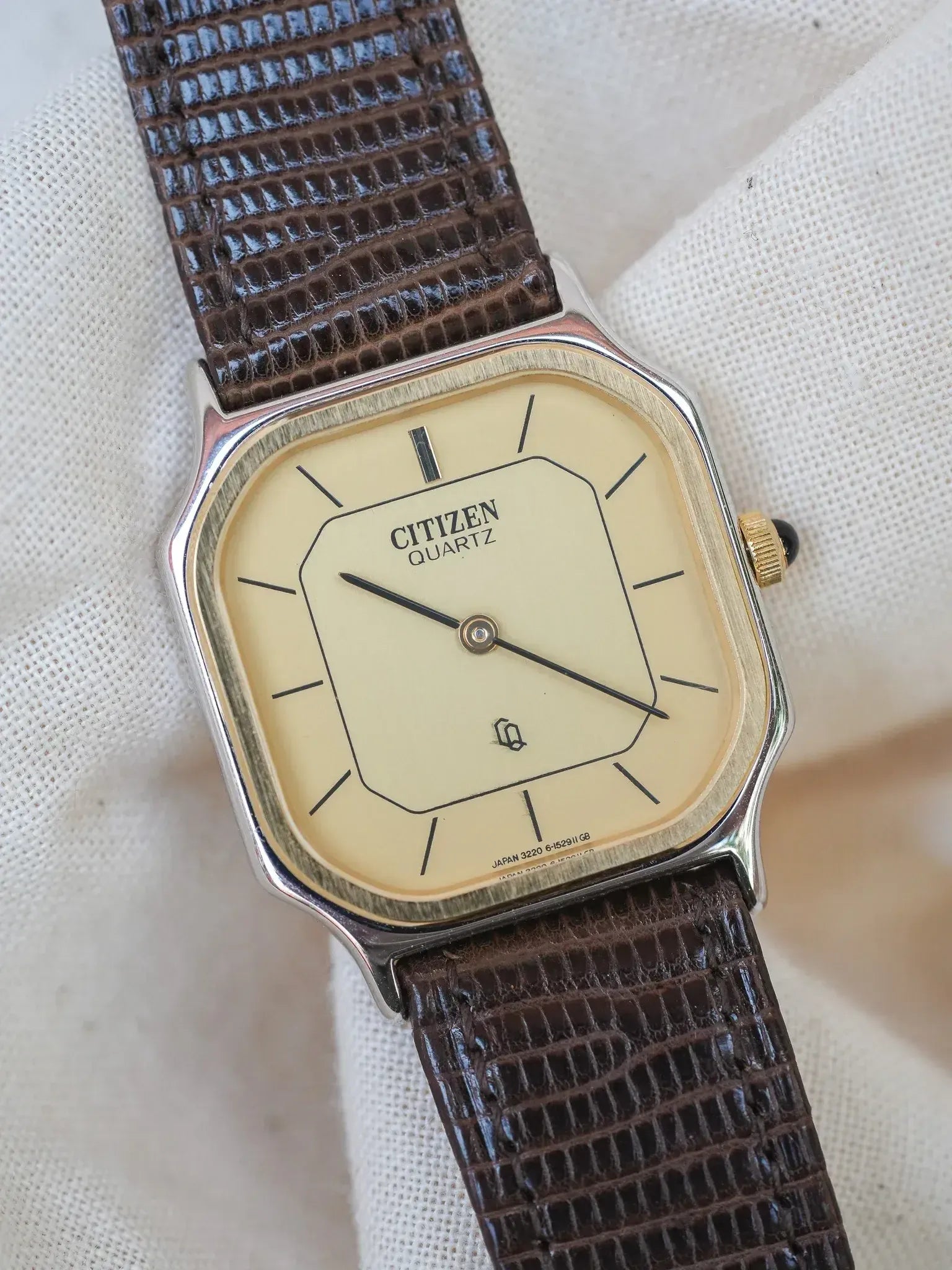 Citizen - Octogonale Bicolore Cadran Or - NOS - 1982 - Atelier Victor