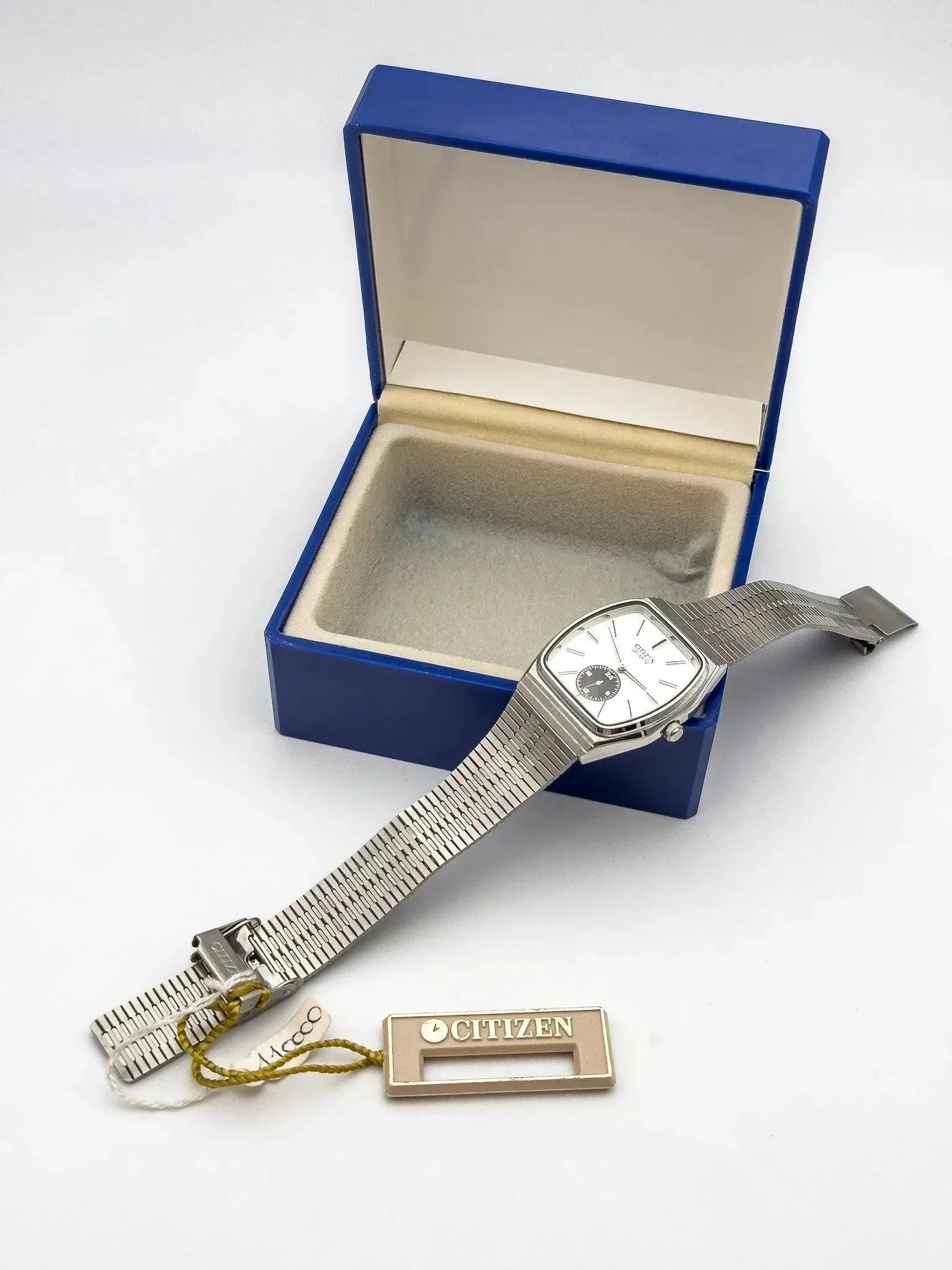 Citizen - Sub Second Steel - 1984 - Atelier Victor Paris - Vintage Watch Shop Dubai