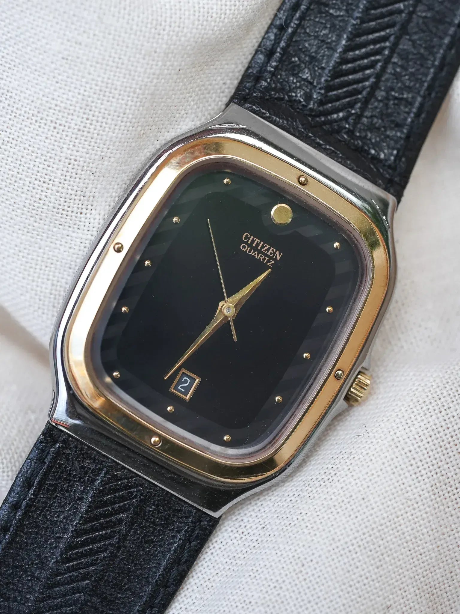 Citizen - Tank Acier Lunette or date 6h - NOS - 1985 - Atelier Victor