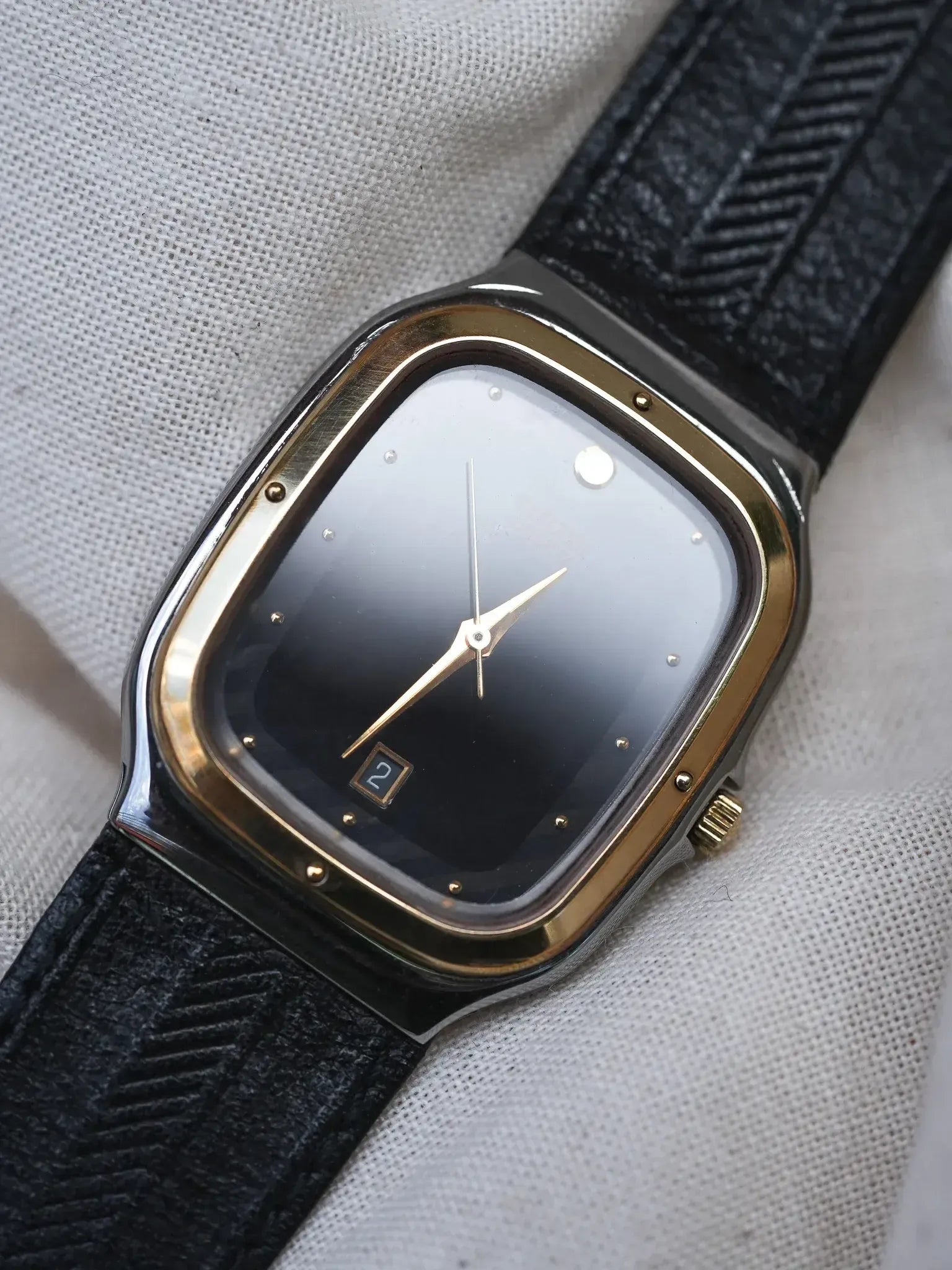 Citizen - Tank Acier Lunette or date 6h - NOS - 1985 - Atelier Victor