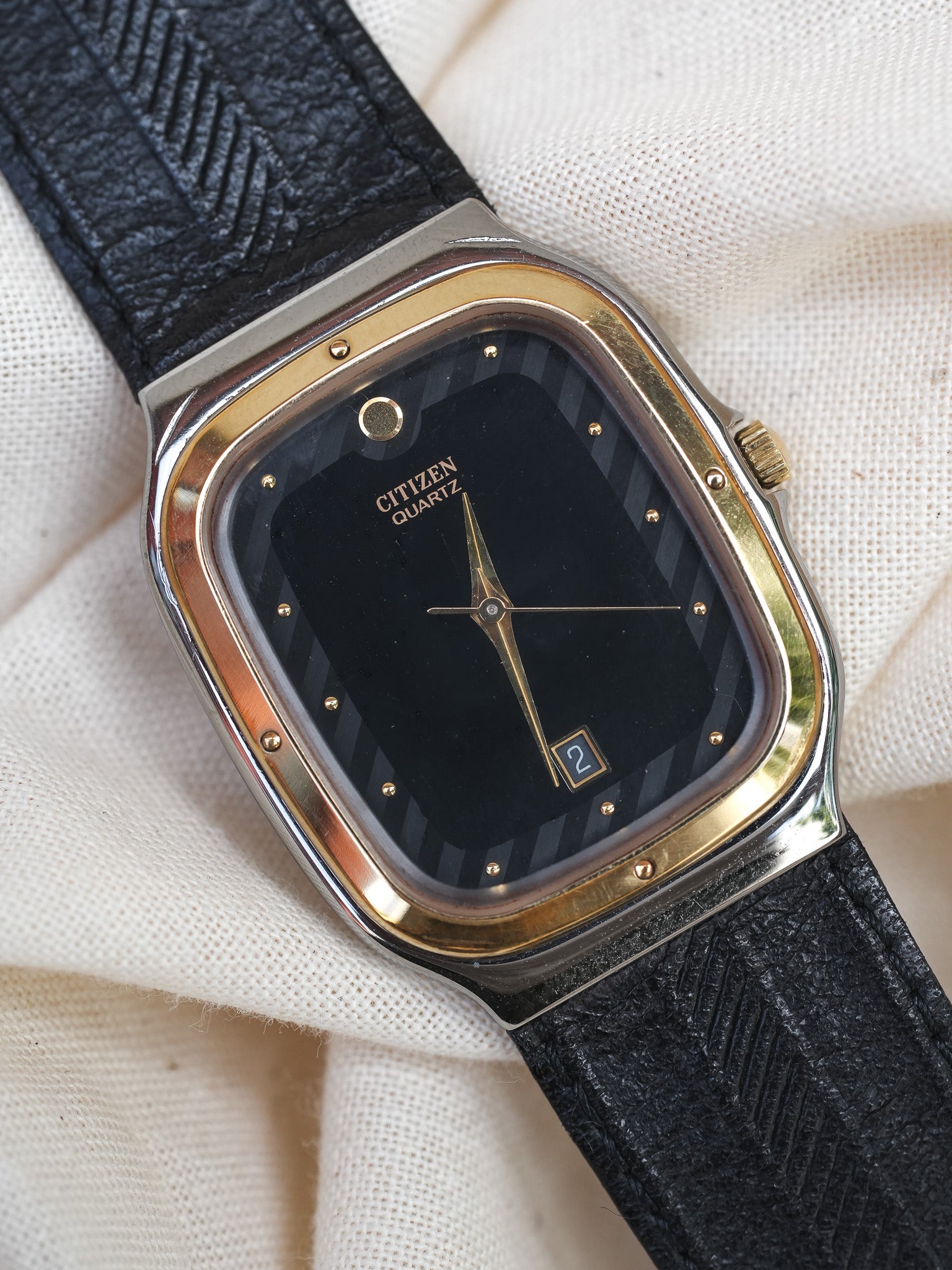Citizen - Tank Acier Lunette or date 6h - NOS - 1985 - Atelier Victor - Vintage Shop