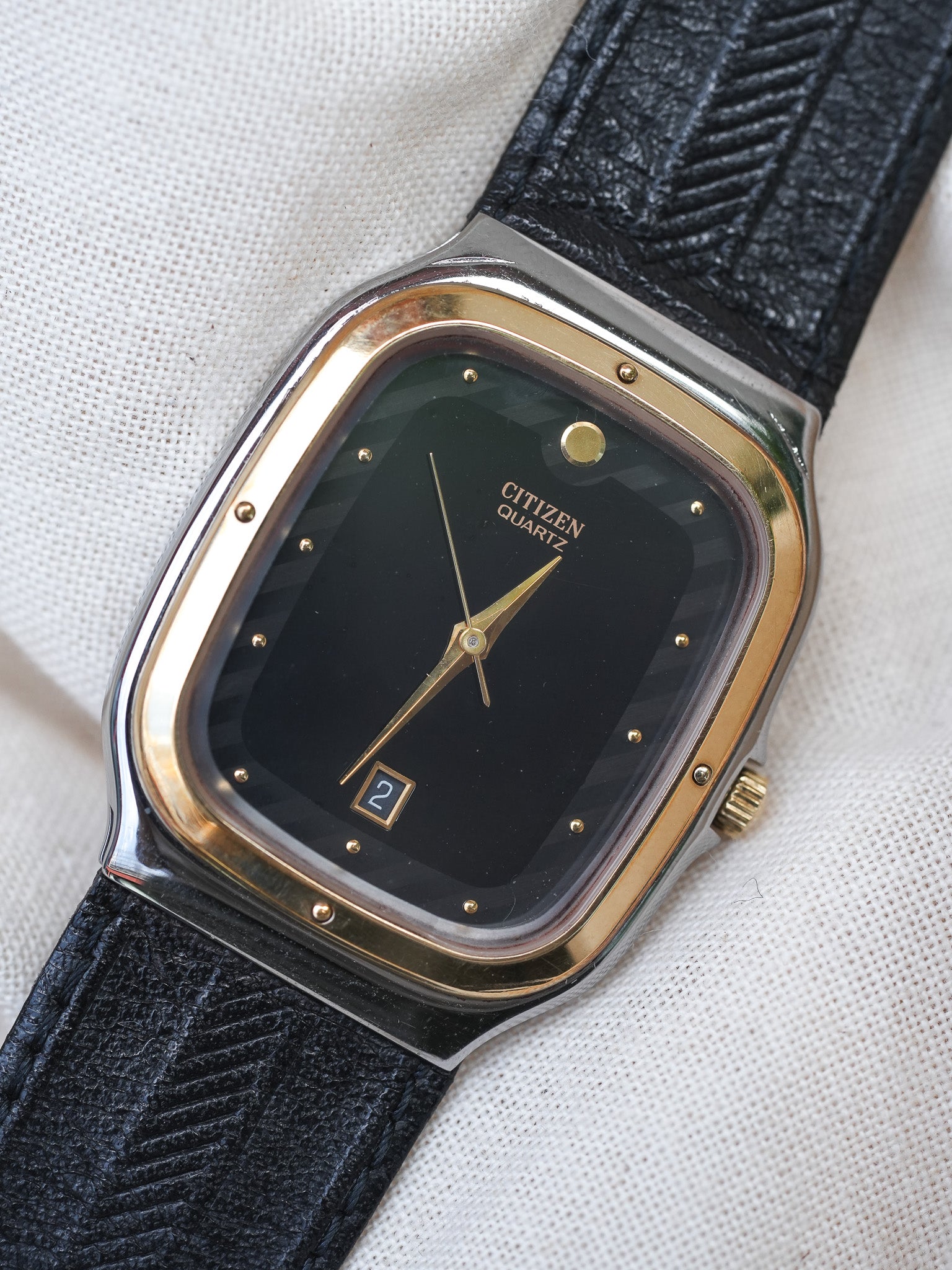 Citizen - Tank Acier Lunette or date 6h - NOS - 1985 - Atelier Victor - Vintage Shop