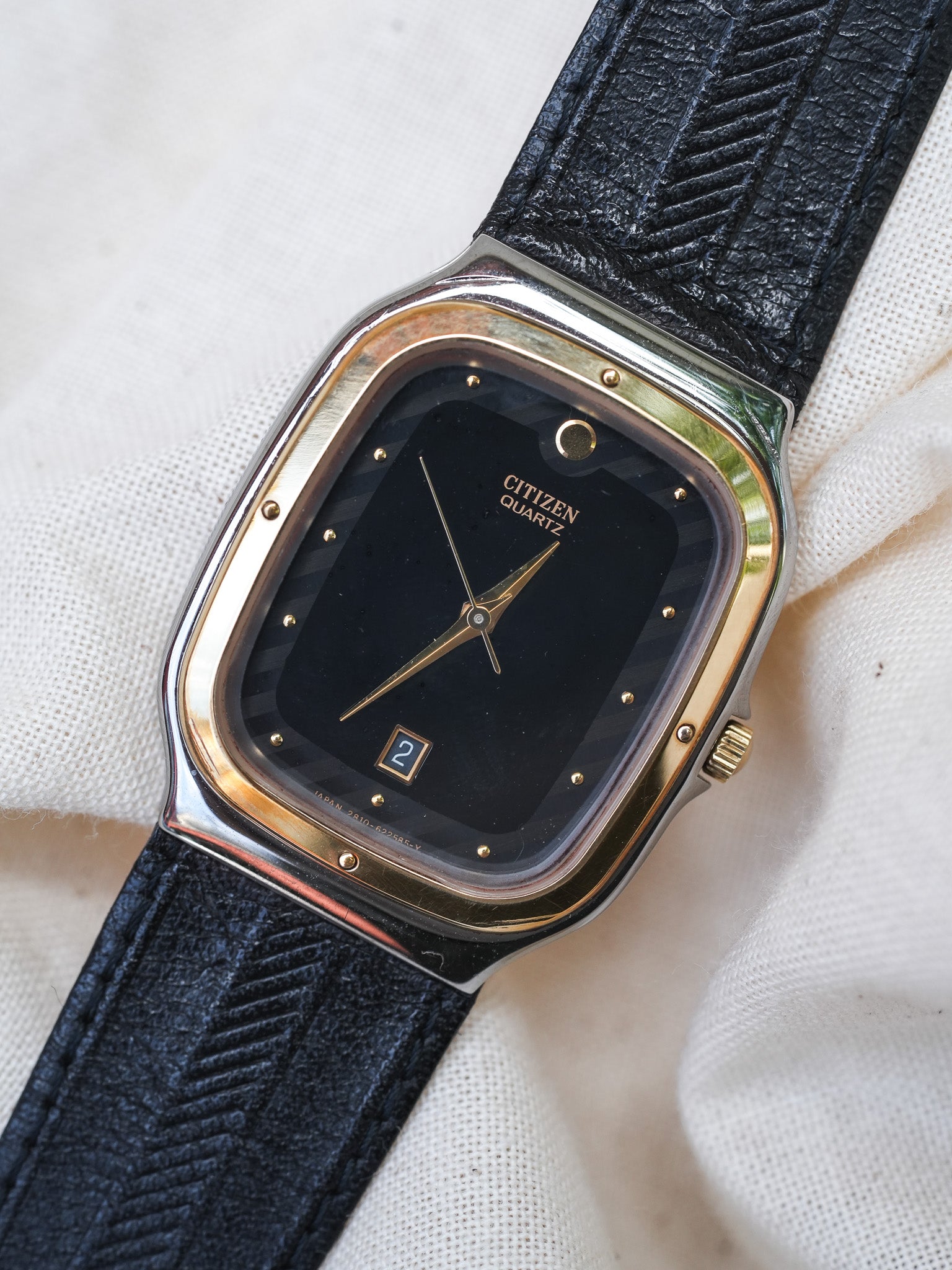 Citizen - Tank Acier Lunette or date 6h - NOS - 1985 - Atelier Victor - Vintage Shop