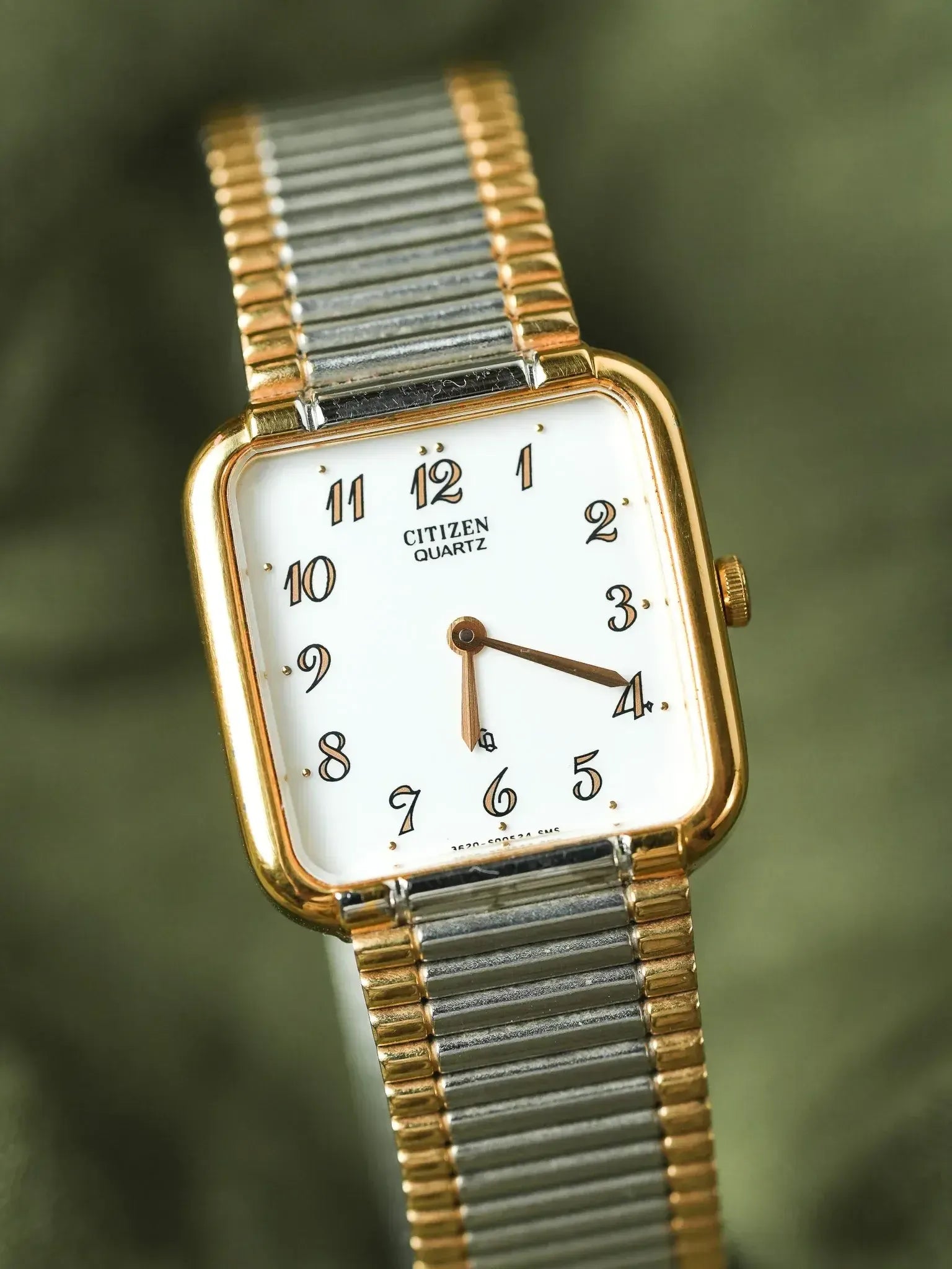 Citizen - Tank bracelet intégré acier or - NOS - 1990s - Atelier Victor