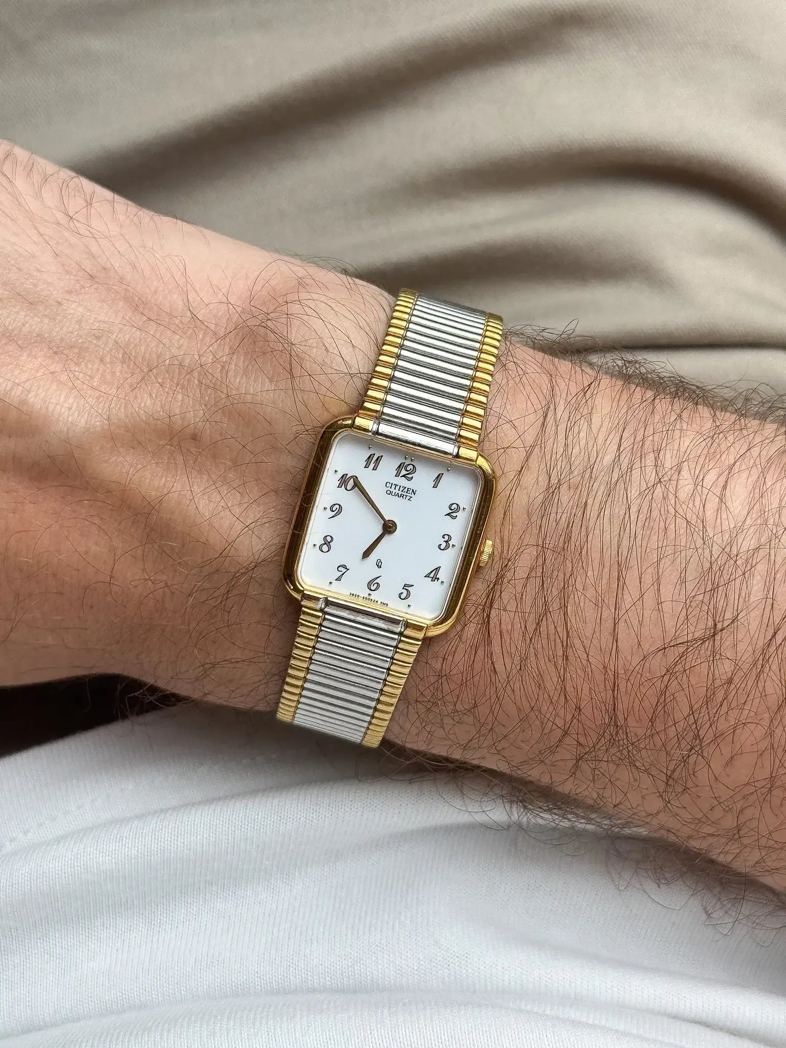 Citizen - Tank bracelet intégré acier or - NOS - 1990s - Atelier Victor