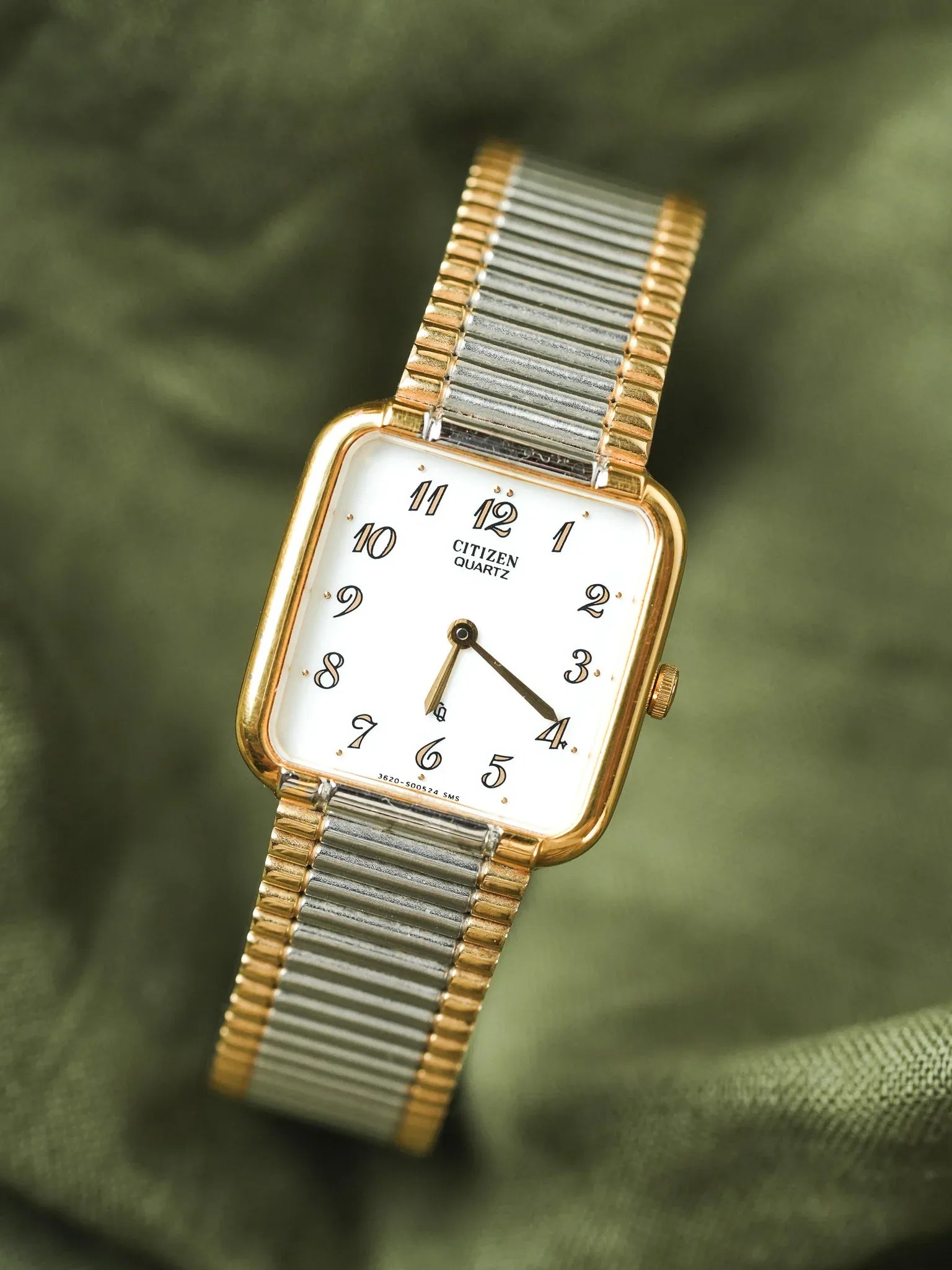 Citizen - Tank bracelet intégré acier or - NOS - 1990s - Atelier Victor