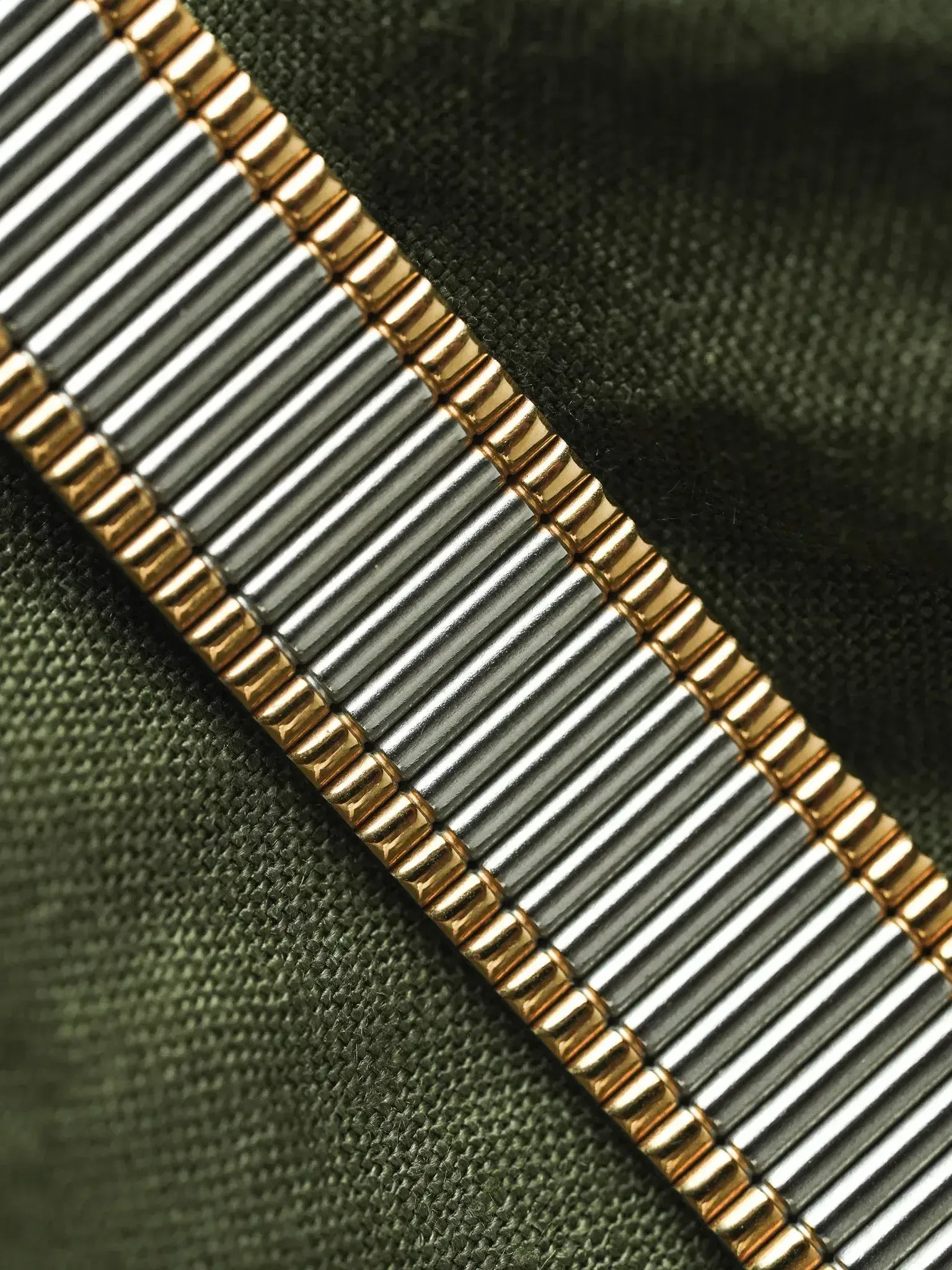 Citizen - Tank bracelet intégré acier or - NOS - 1990s - Atelier Victor