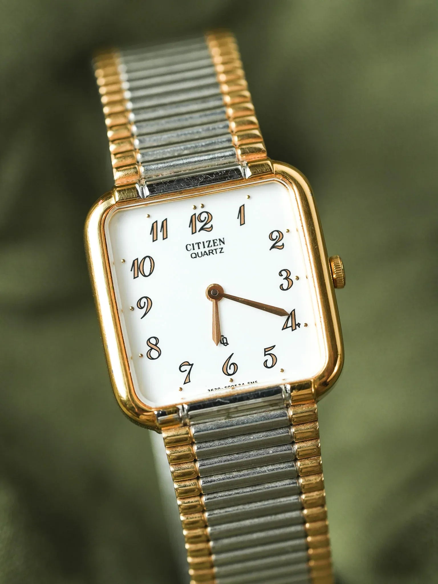 Citizen - Tank bracelet intégré acier or - NOS - 1990s - Atelier Victor - Vintage Shop