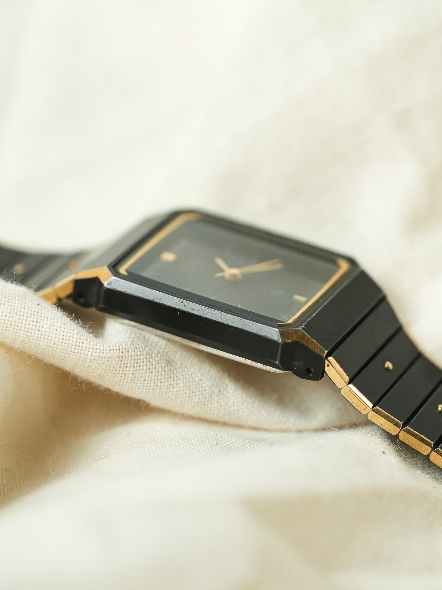 Citizen - Tank PVD noir OR - 1985 - Atelier Victor - Vintage Shop