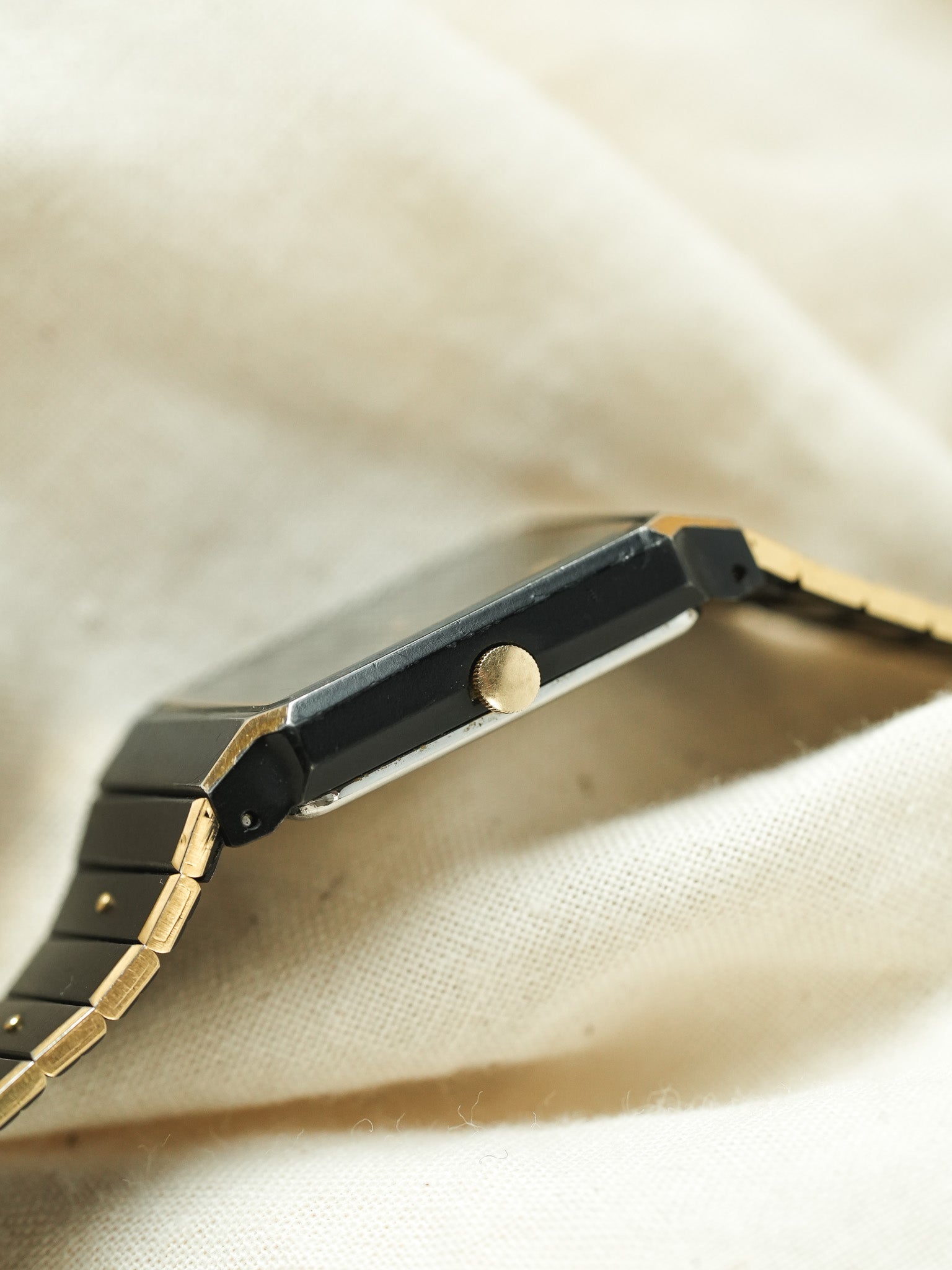 Citizen - Tank PVD noir OR - 1985 - Atelier Victor - Vintage Shop
