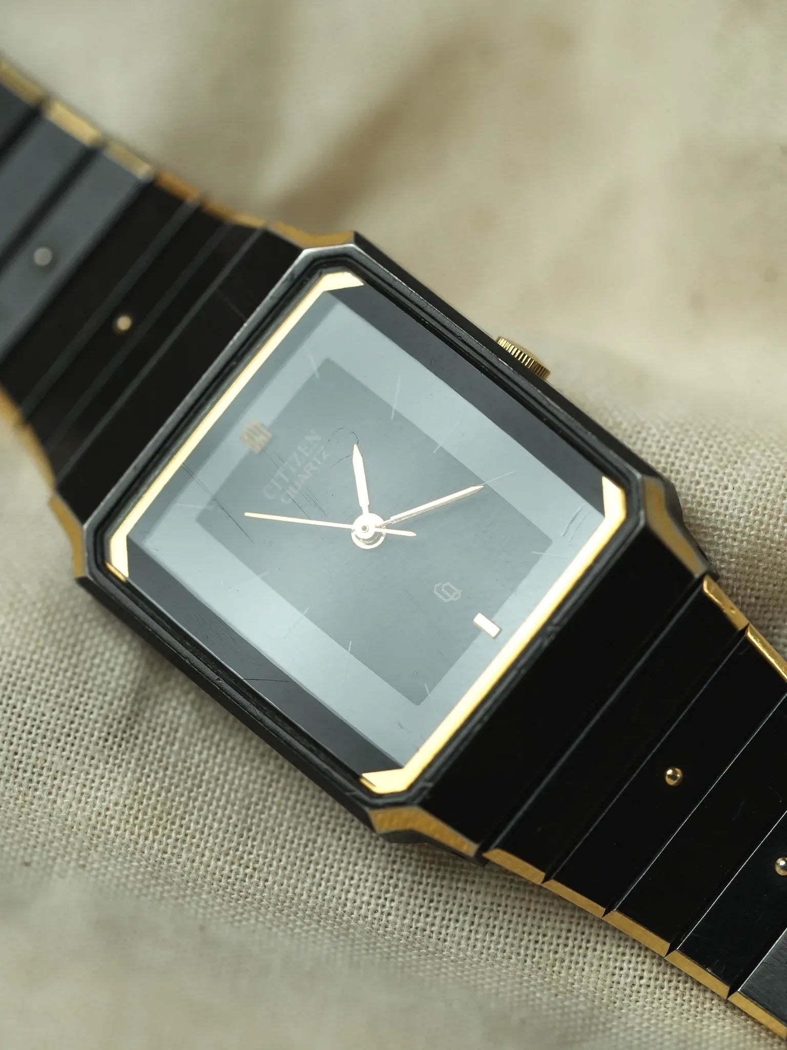 Citizen - Tank PVD noir OR - 1985 - Atelier Victor - Vintage Shop