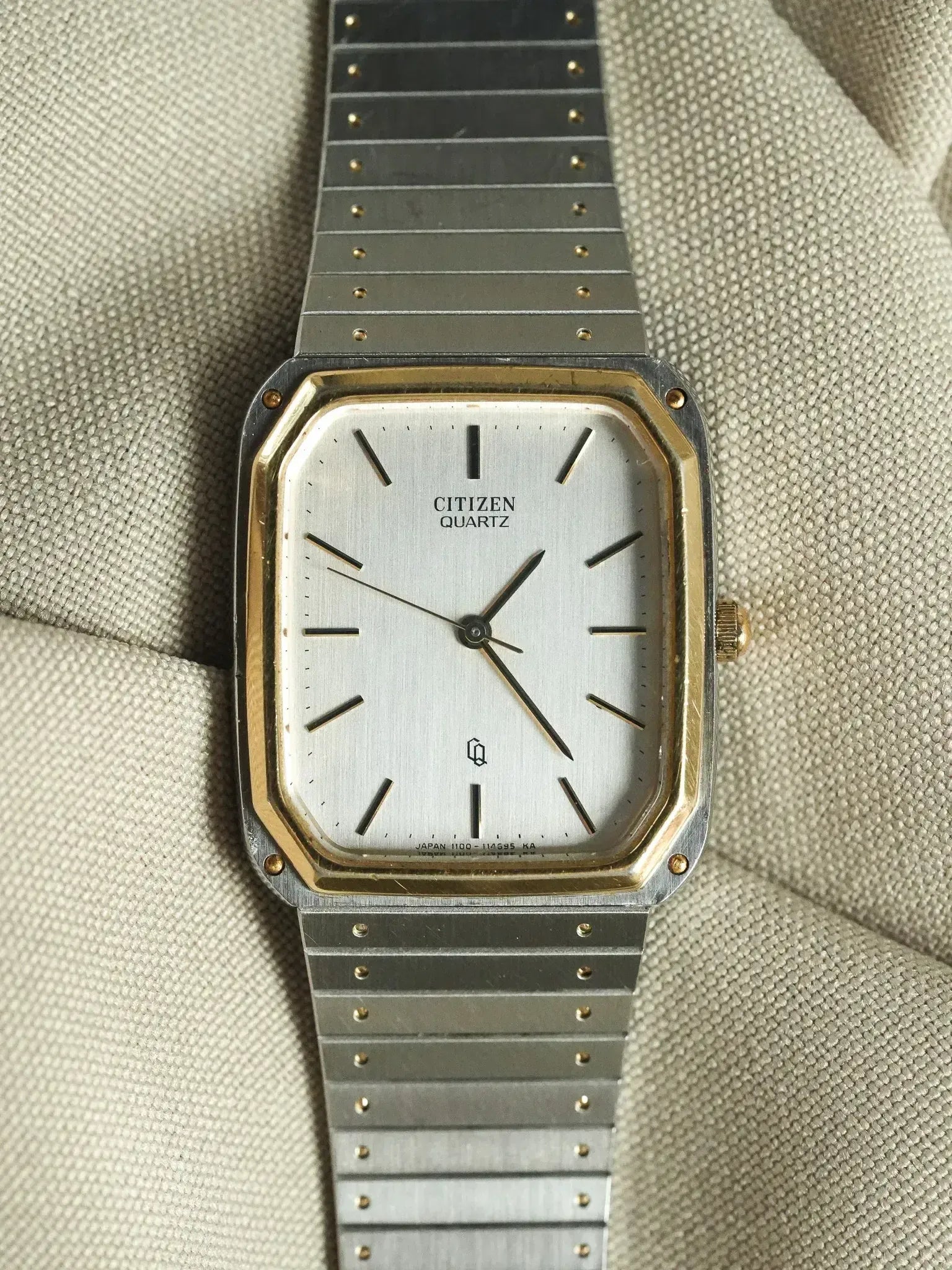 Citizen - Tank Royal Acier Or bracelet intégré - 1991 - Atelier Victor