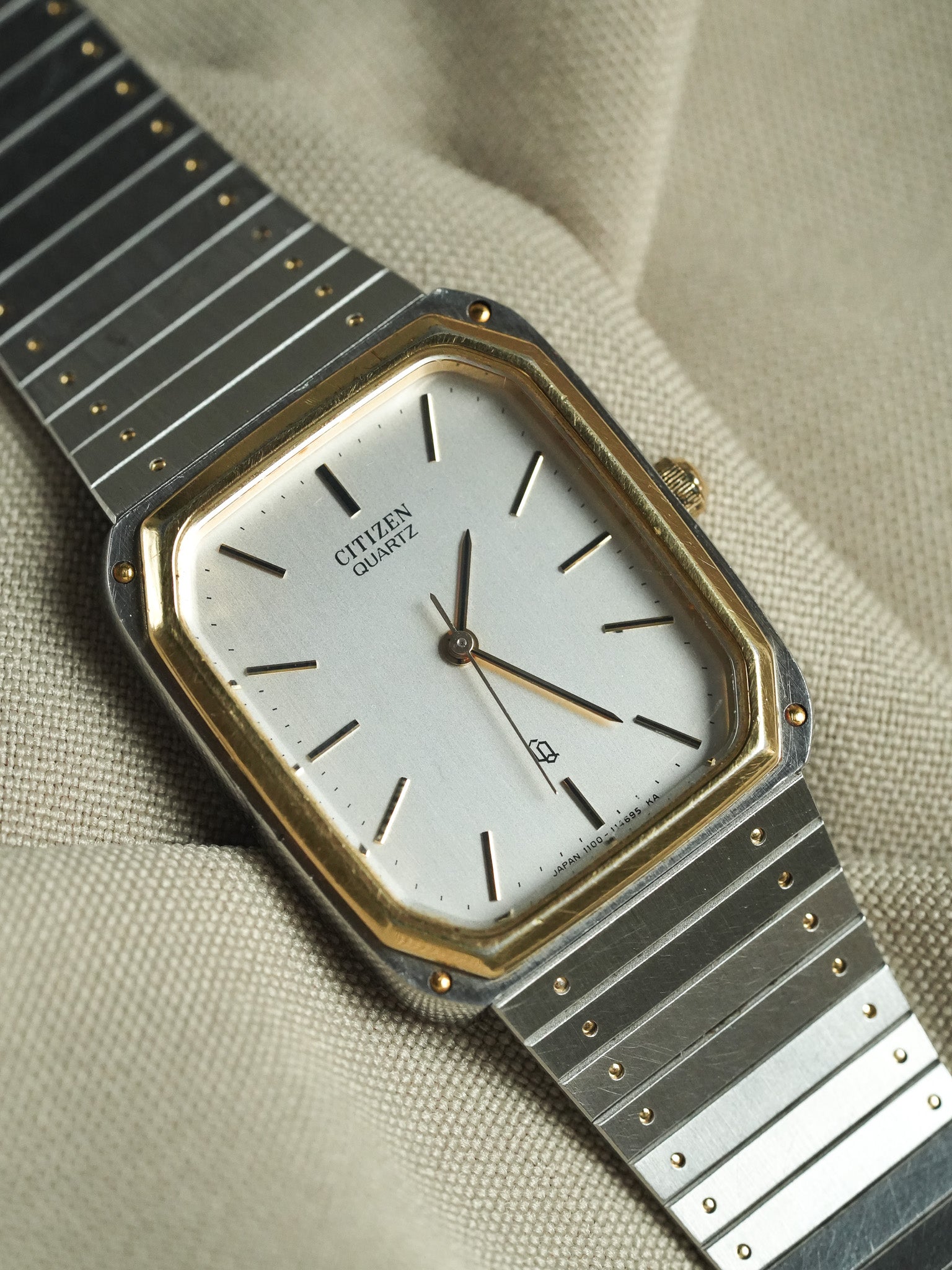 Citizen - Tank Royal Acier Or bracelet intégré - 1991 - Atelier Victor - Vintage Shop