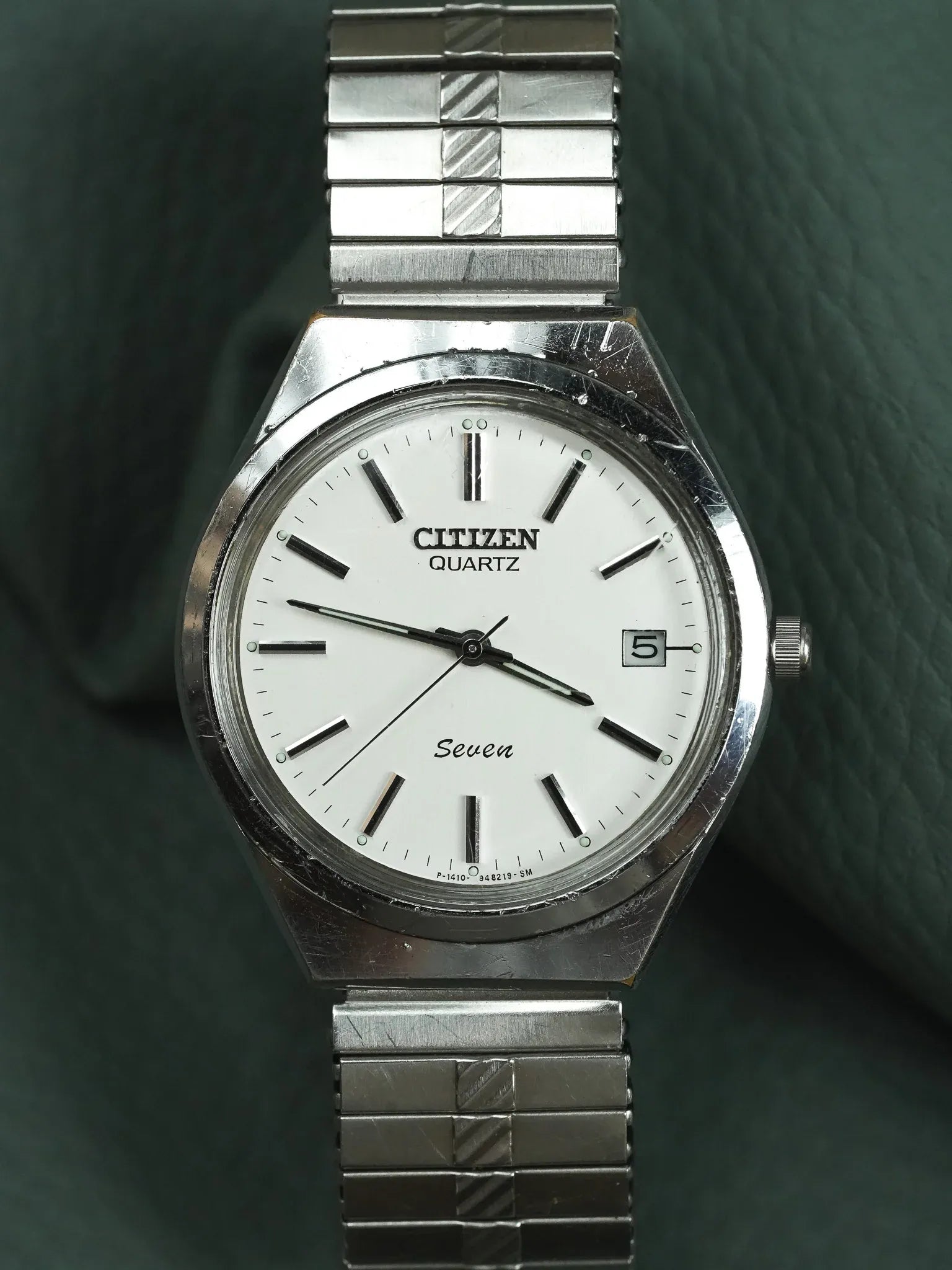 Citizen - Tonneau Acier Quartz Seven Date - 1990s - Atelier Victor