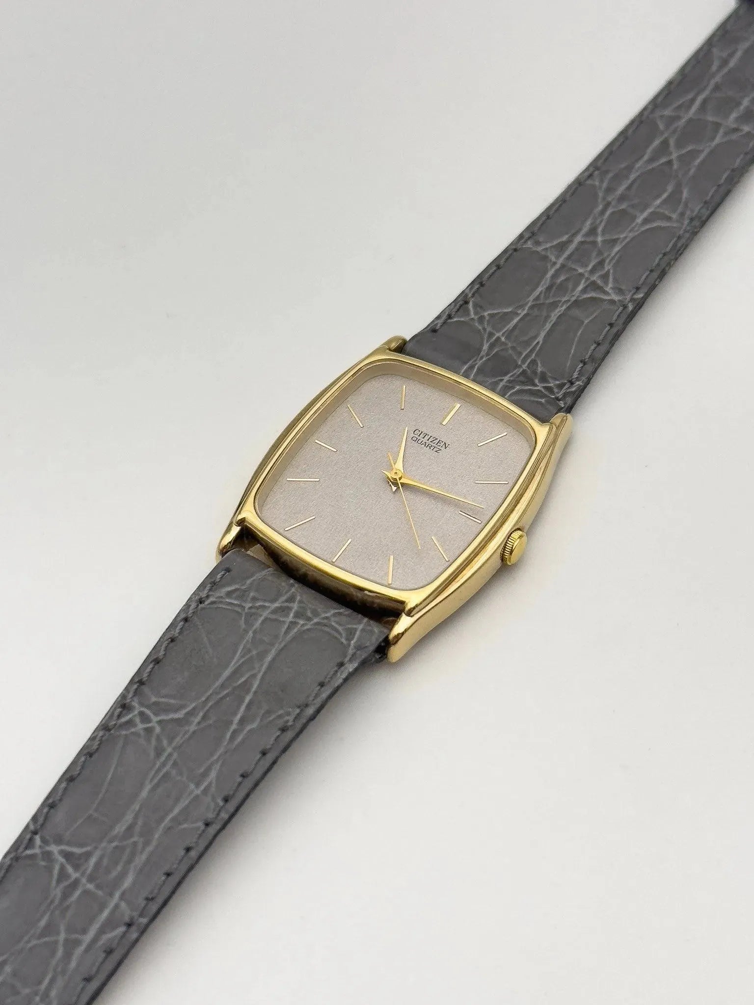 Citizen - Tonneau Grey Dust - NOS - 1990s - Atelier Victor Paris - Vintage Watch Shop Dubai