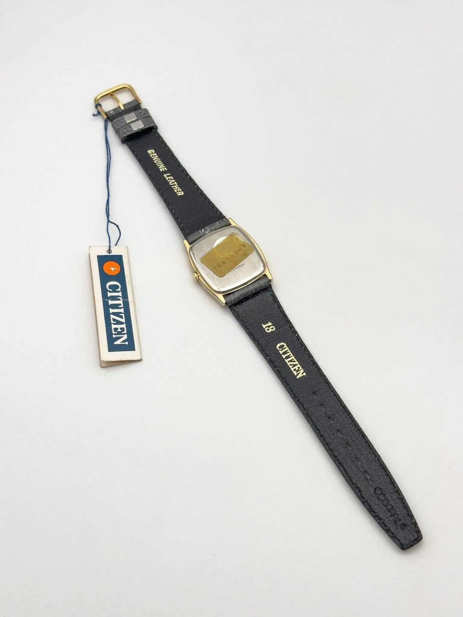 Citizen - Tonneau Grey Dust - NOS - 1990s - Atelier Victor - Vintage Shop