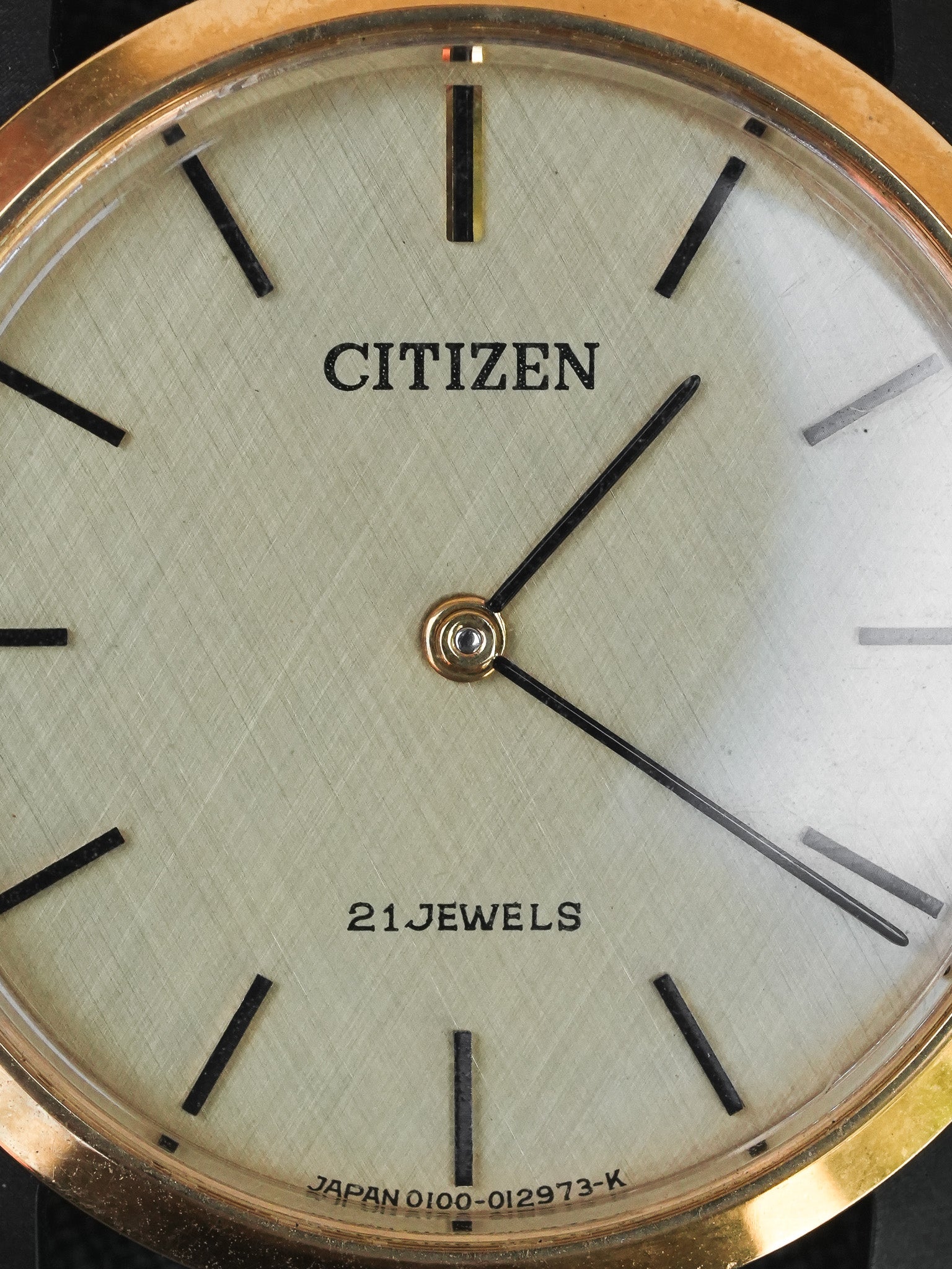 Citizen - Tonneau Noir Or - NOS - 1980s - Atelier Victor - Vintage Watch Shop