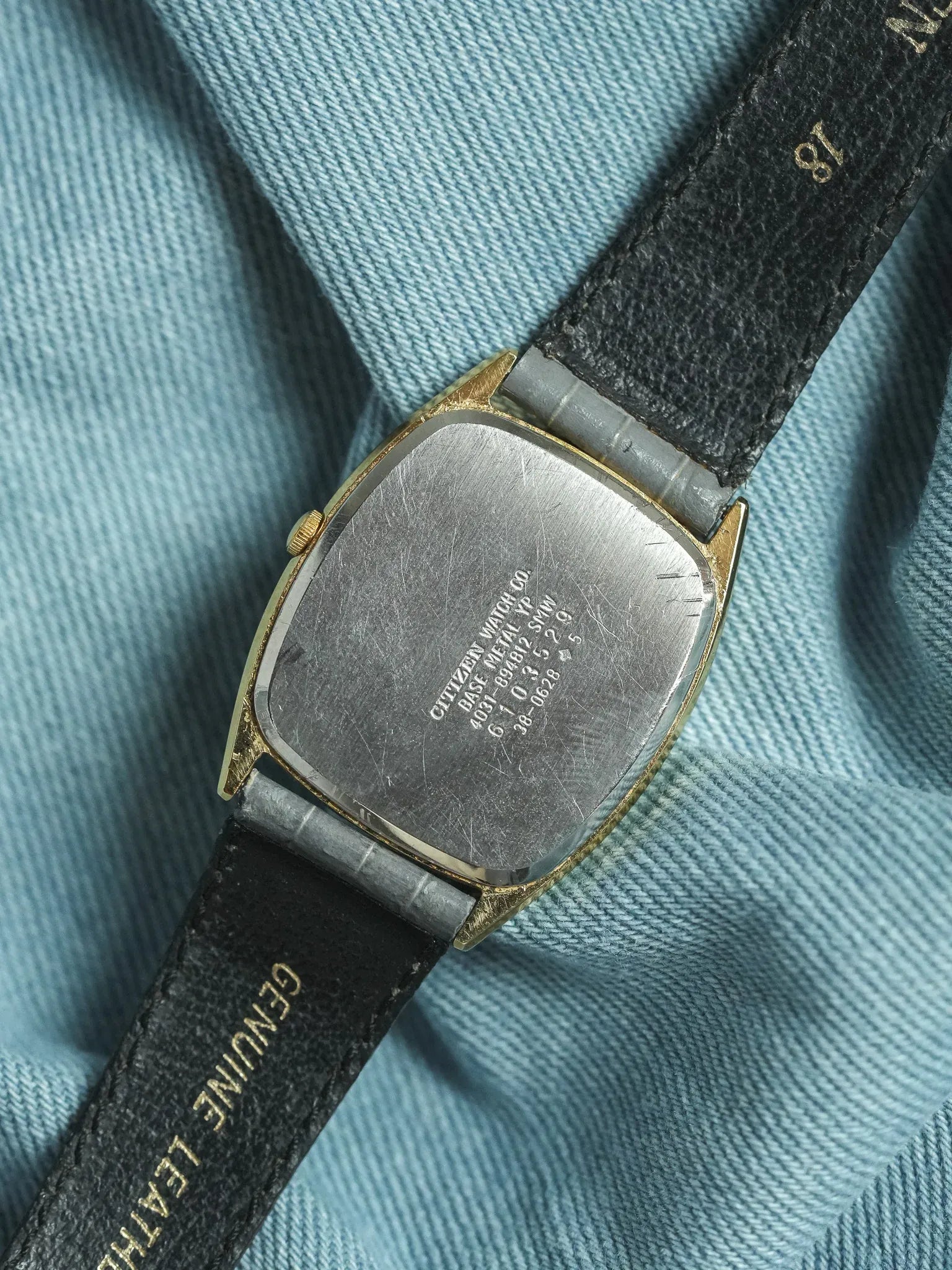 Citizen - Tonneau Or Cadran Clous de Paris Aiguilles dauphines - 1996 - Atelier Victor - Vintage Shop