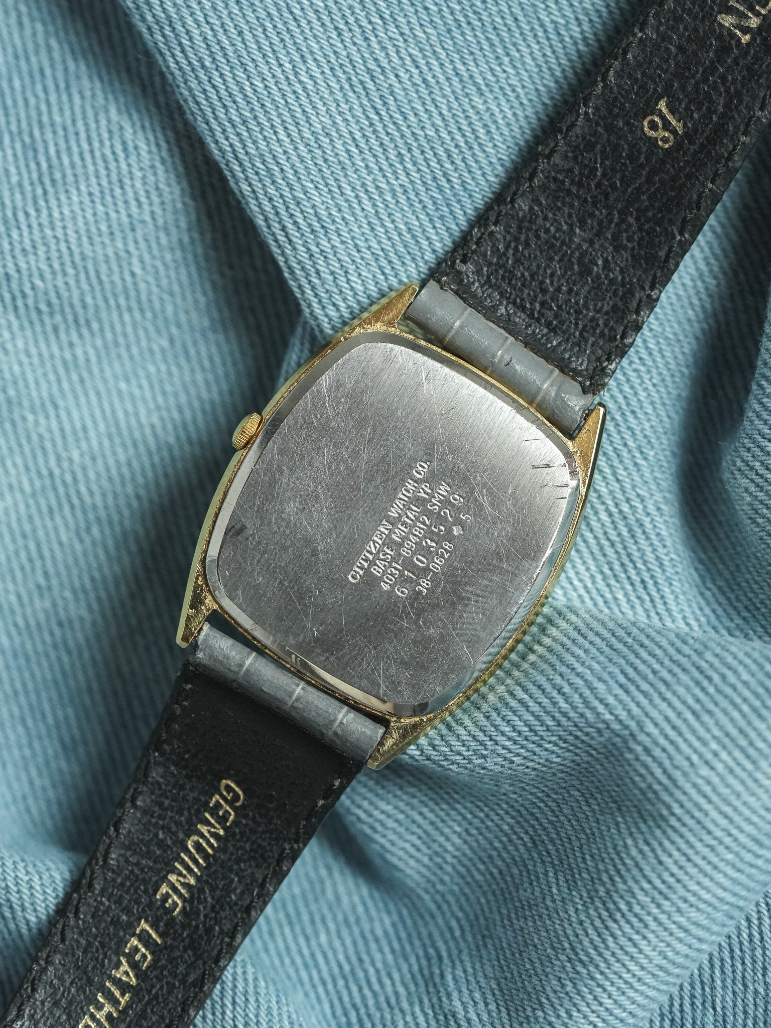 Citizen - Tonneau Or Cadran Clous de Paris Aiguilles dauphines - 1996 - Atelier Victor - Vintage Shop