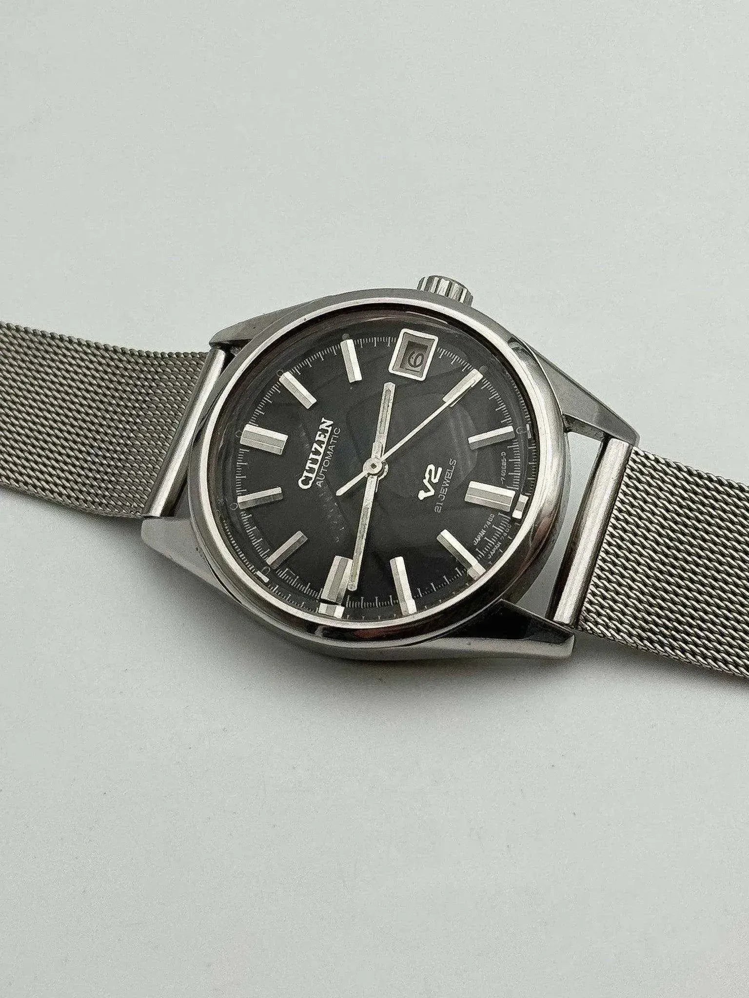 Citizen - V2 Black Dial - 1980s - Atelier Victor