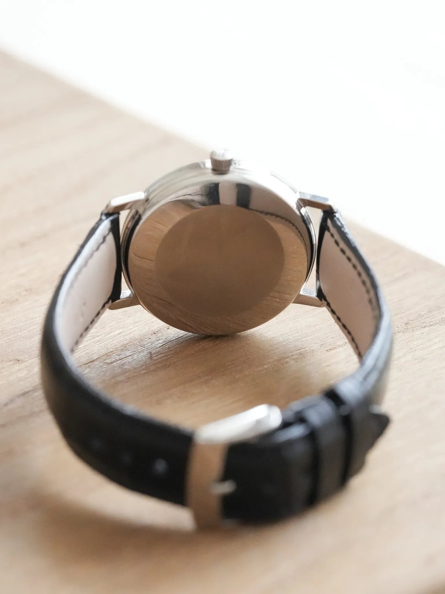 Corum - Acier Cadran Lin Argent - 1980s - Atelier Victor - Vintage Shop