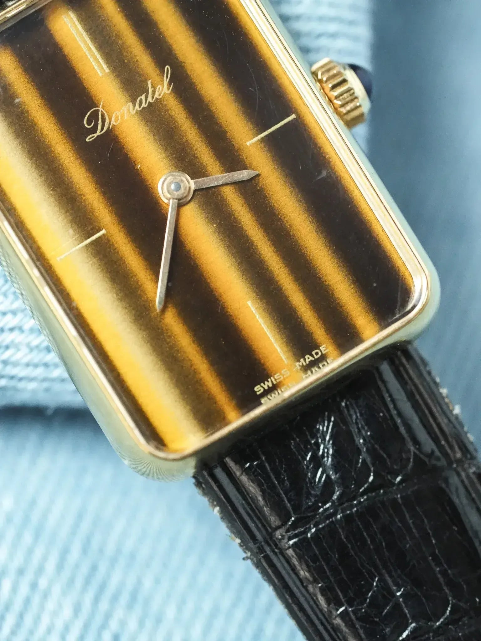 Donatel - Tank Or Oeil de Tigre Cabochon bleu - 1970s - Atelier Victor