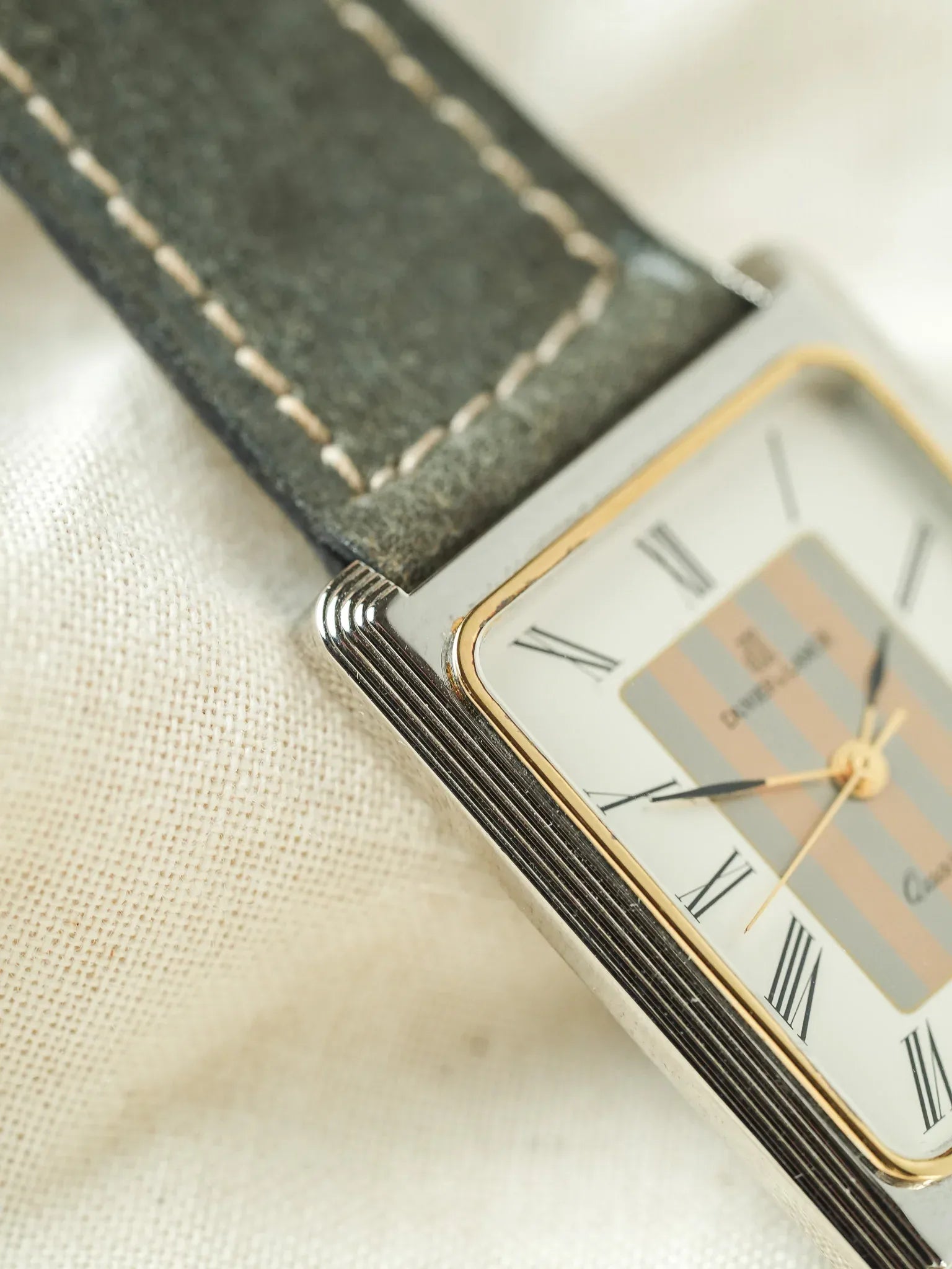 Duvier & Lange - Tank Stepcase Acier Or Acier Tapisserie - NOS - 1980s - Atelier Victor