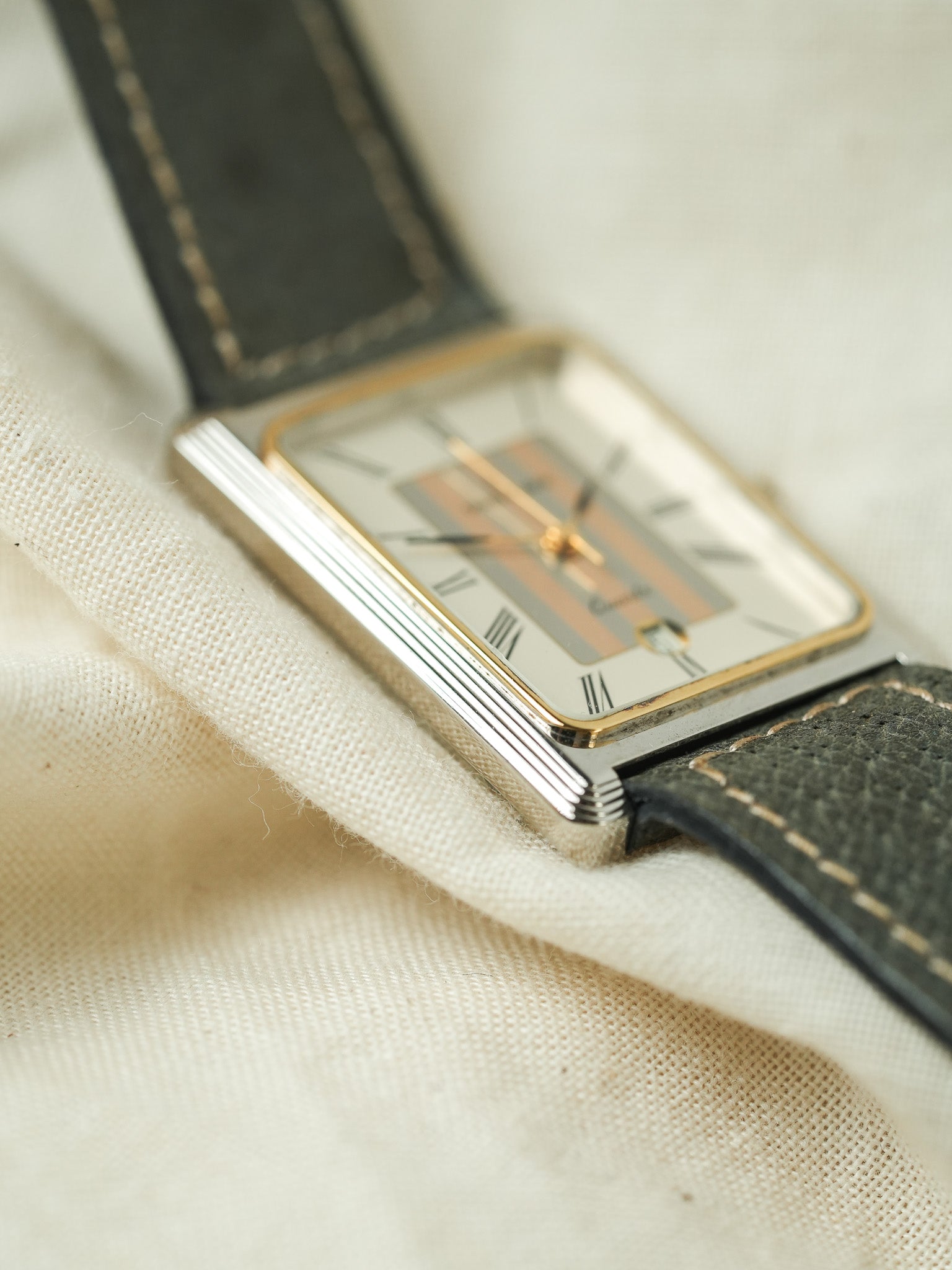 Duvier & Lange - Tank Stepcase Acier Or Acier Tapisserie - NOS - 1980s - Atelier Victor - Vintage Shop