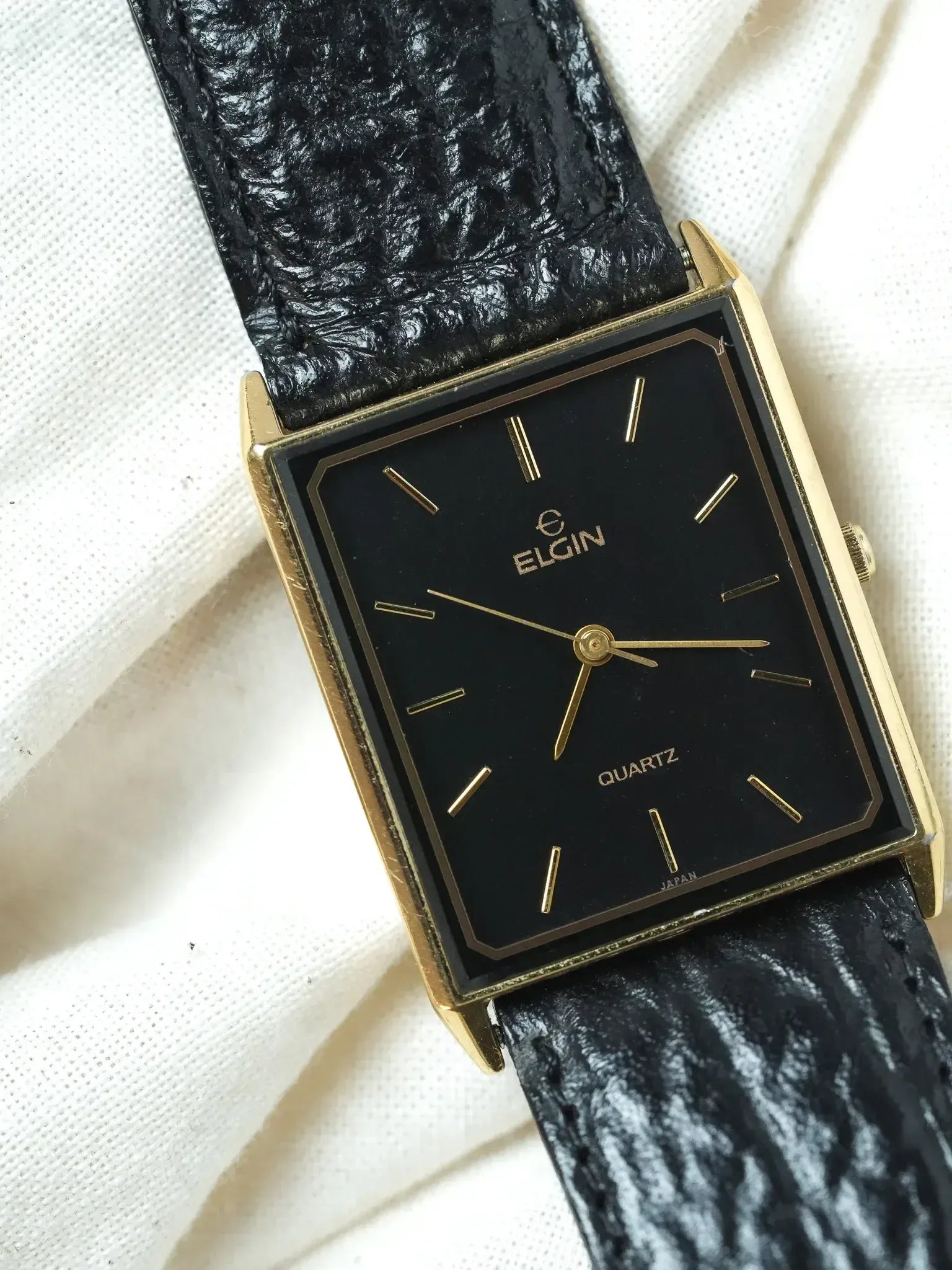 Elgin - Tank Or Laque Noir cadran noir - 1990s - Atelier Victor