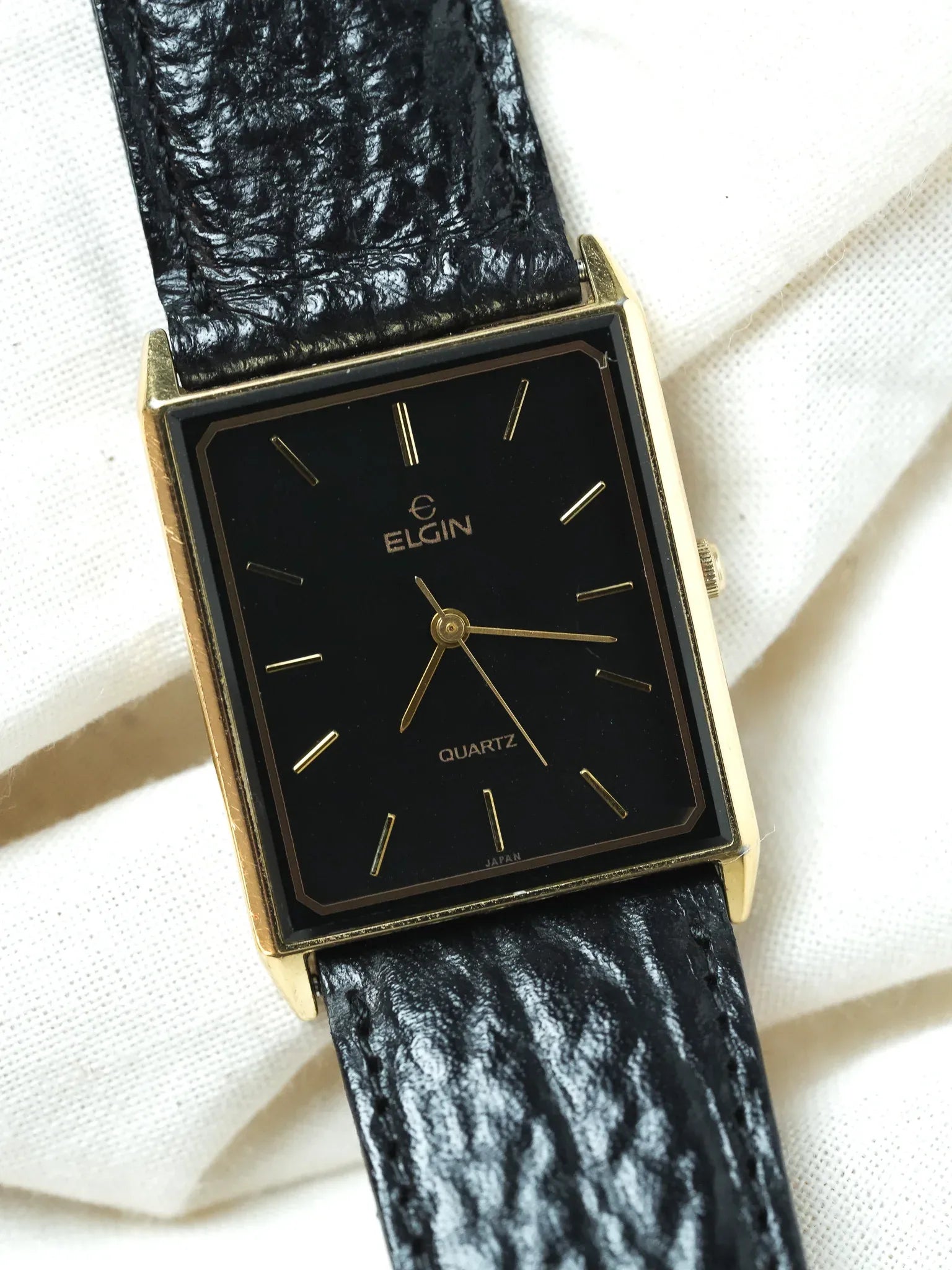 Elgin - Tank Or Laque Noir cadran noir - 1990s - Atelier Victor