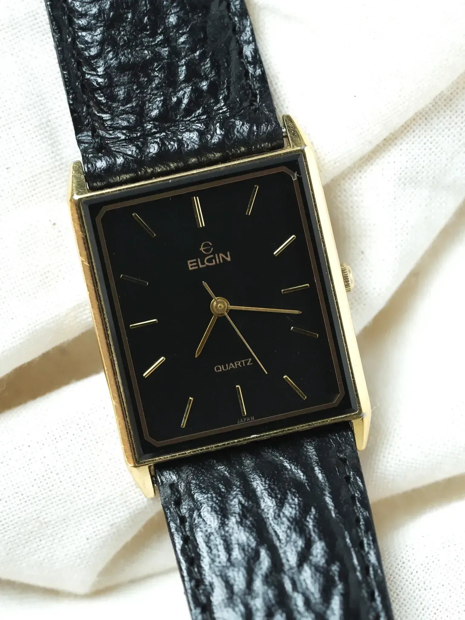 Elgin - Tank Or Laque Noir cadran noir - 1990s - Atelier Victor