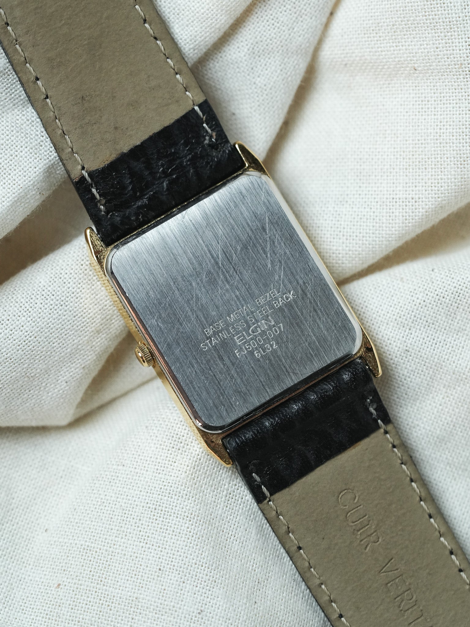 Elgin - Tank Or Laque Noir cadran noir - 1990s - Atelier Victor - Vintage Shop
