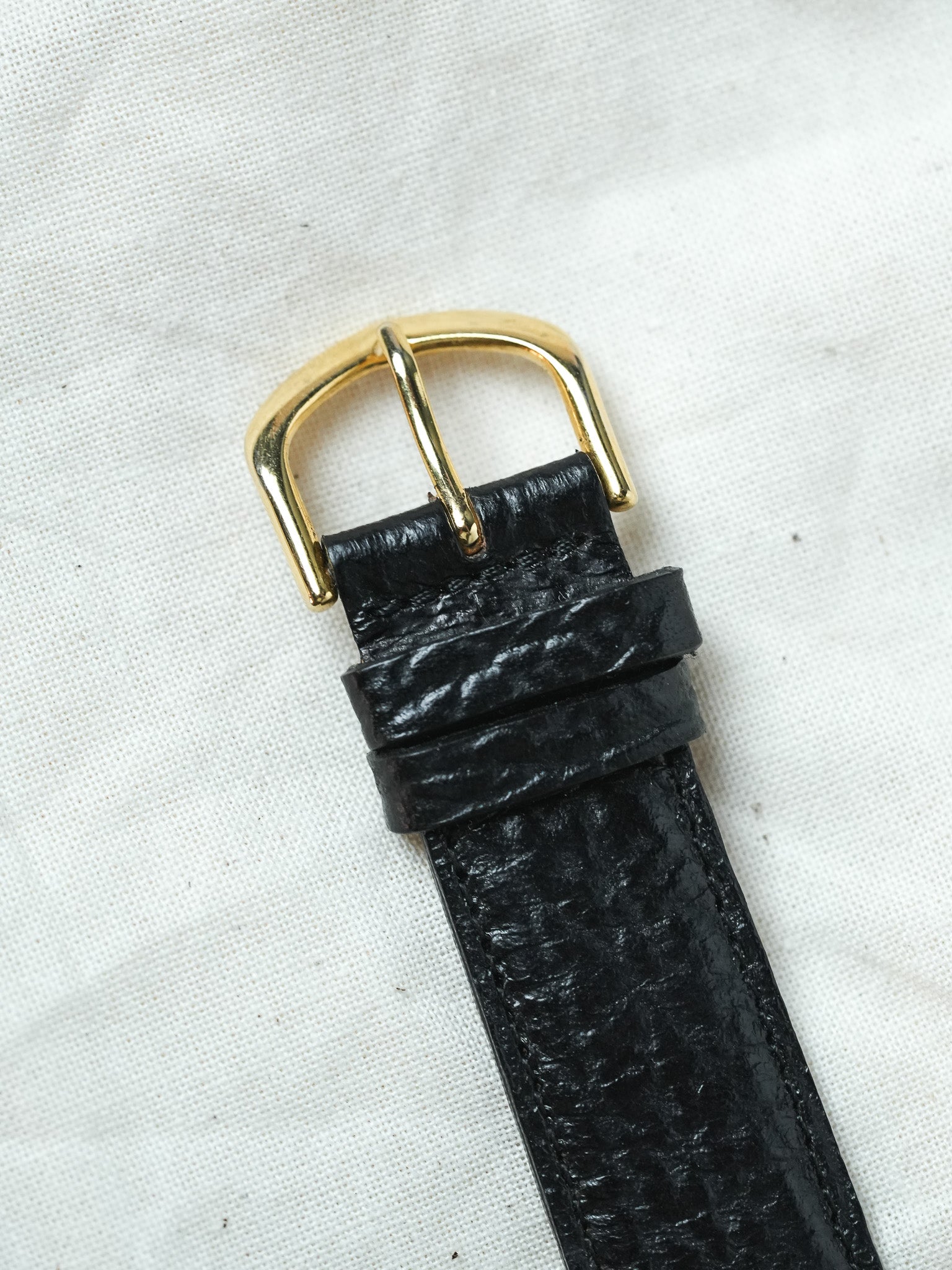 Elgin - Tank Or Laque Noir cadran noir - 1990s - Atelier Victor - Vintage Shop