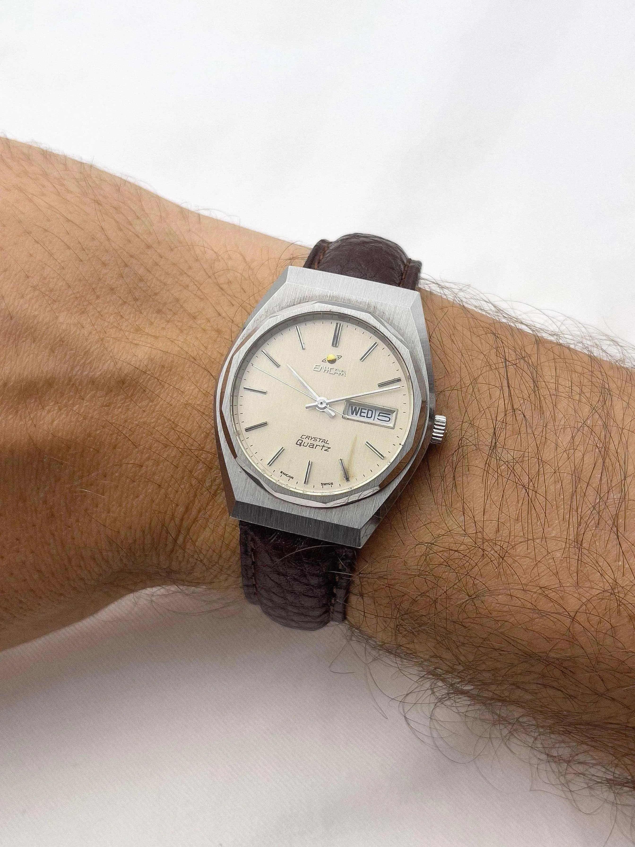 Enicar - Daydate Cream - 1990’s - Atelier Victor Paris - Vintage Watch Shop Dubai