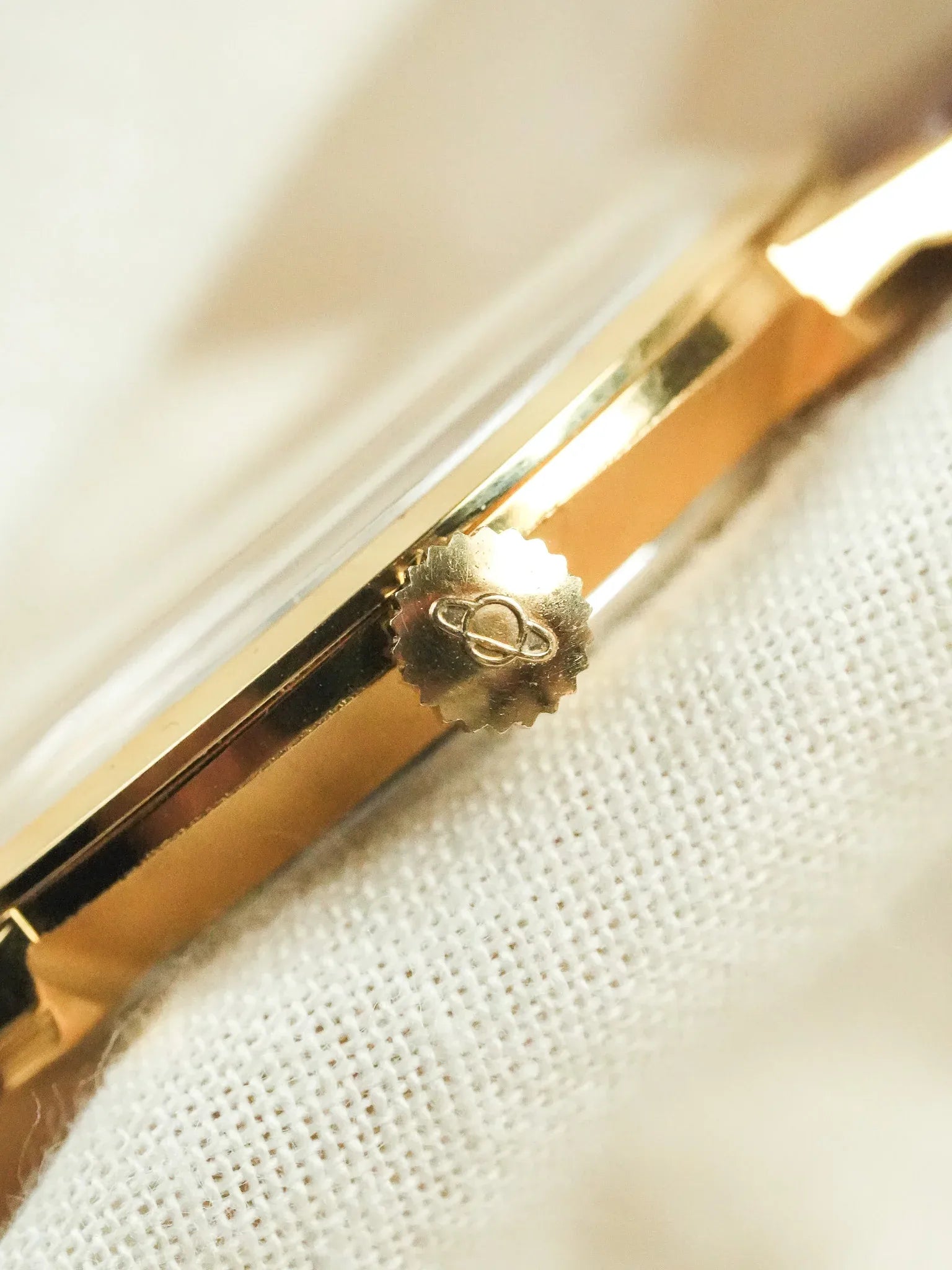 Enicar - Plaqué Or Ultra slim Cadran blanc - 1980s - Atelier Victor - Vintage Shop