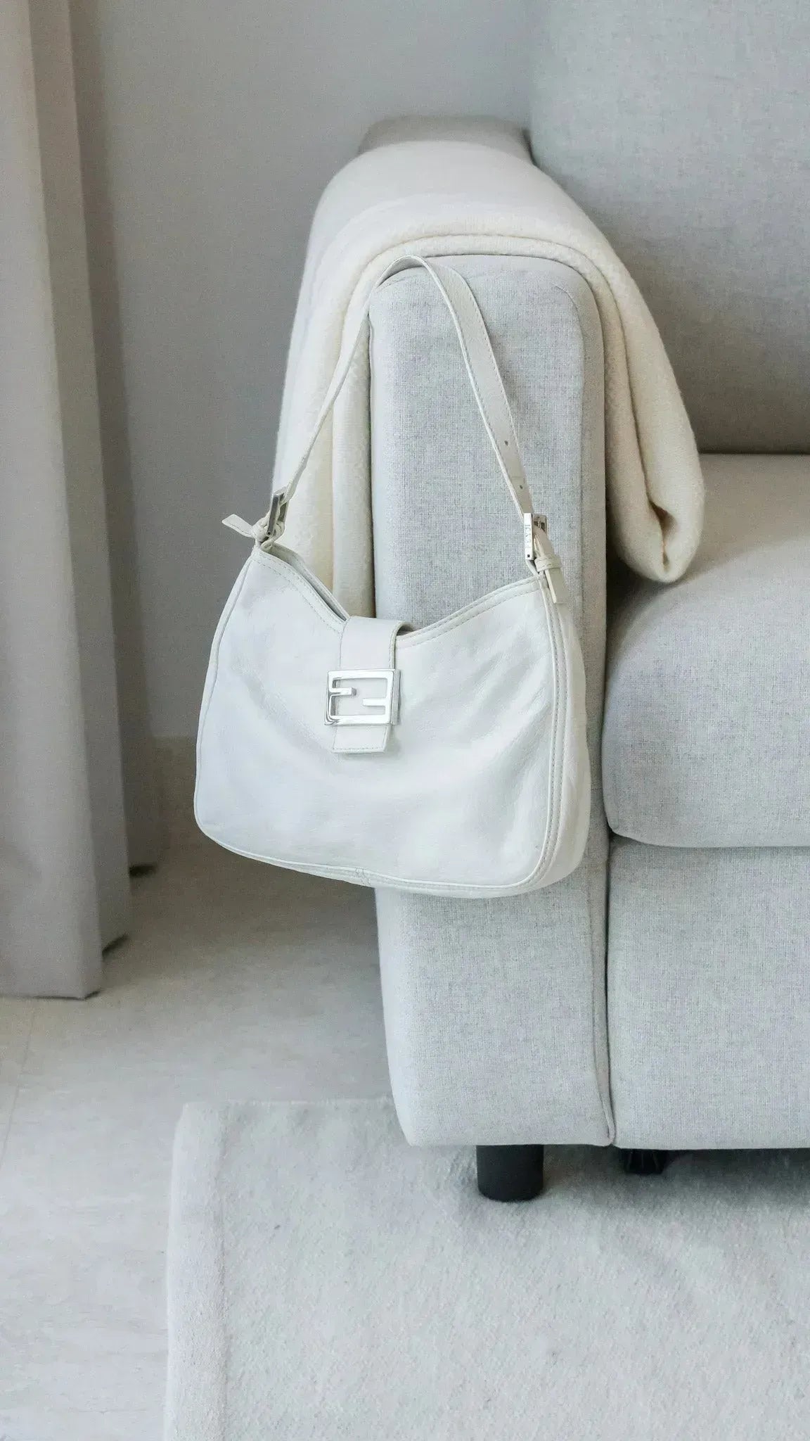 Fendi - Sac à main Baguette Blanc - Atelier Victor