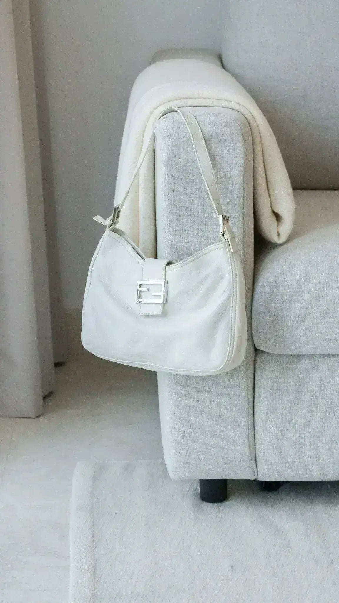 Fendi - Sac à main Baguette Blanc - Atelier Victor