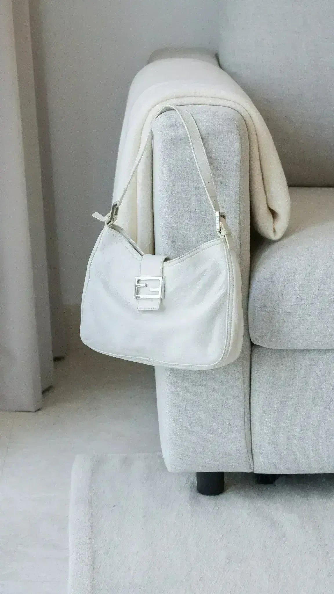 Fendi - Sac à main Baguette Blanc - Atelier Victor