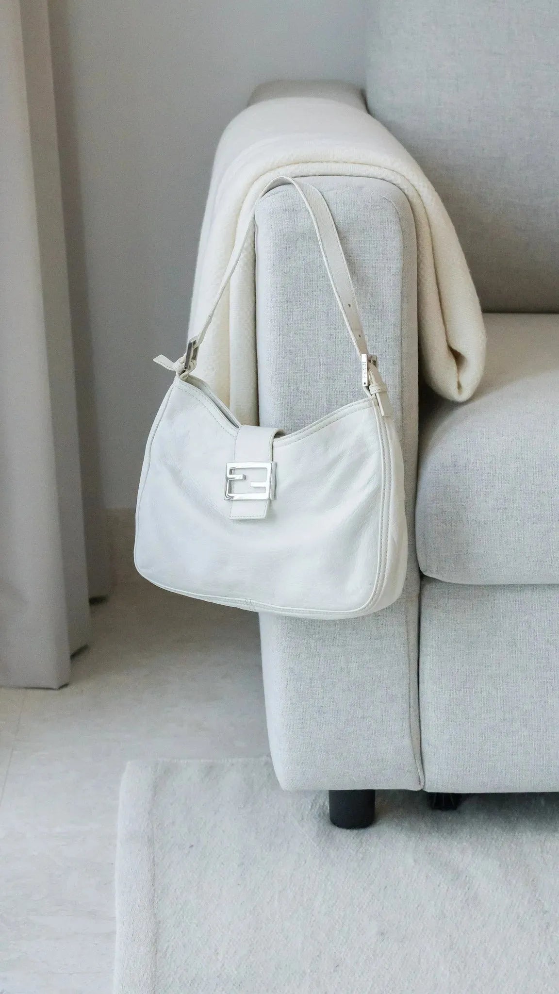 Fendi - Sac à main Baguette Blanc - Atelier Victor - Vintage Shop