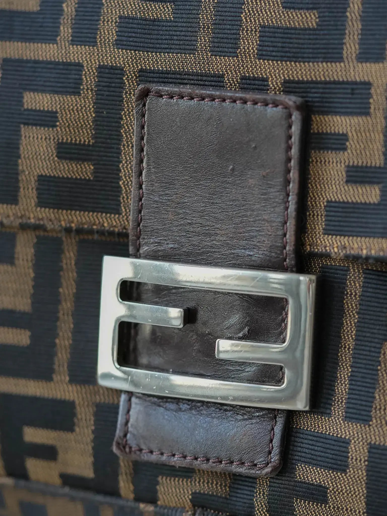 Fendi - Sac à main Baguette en Toile - Atelier Victor